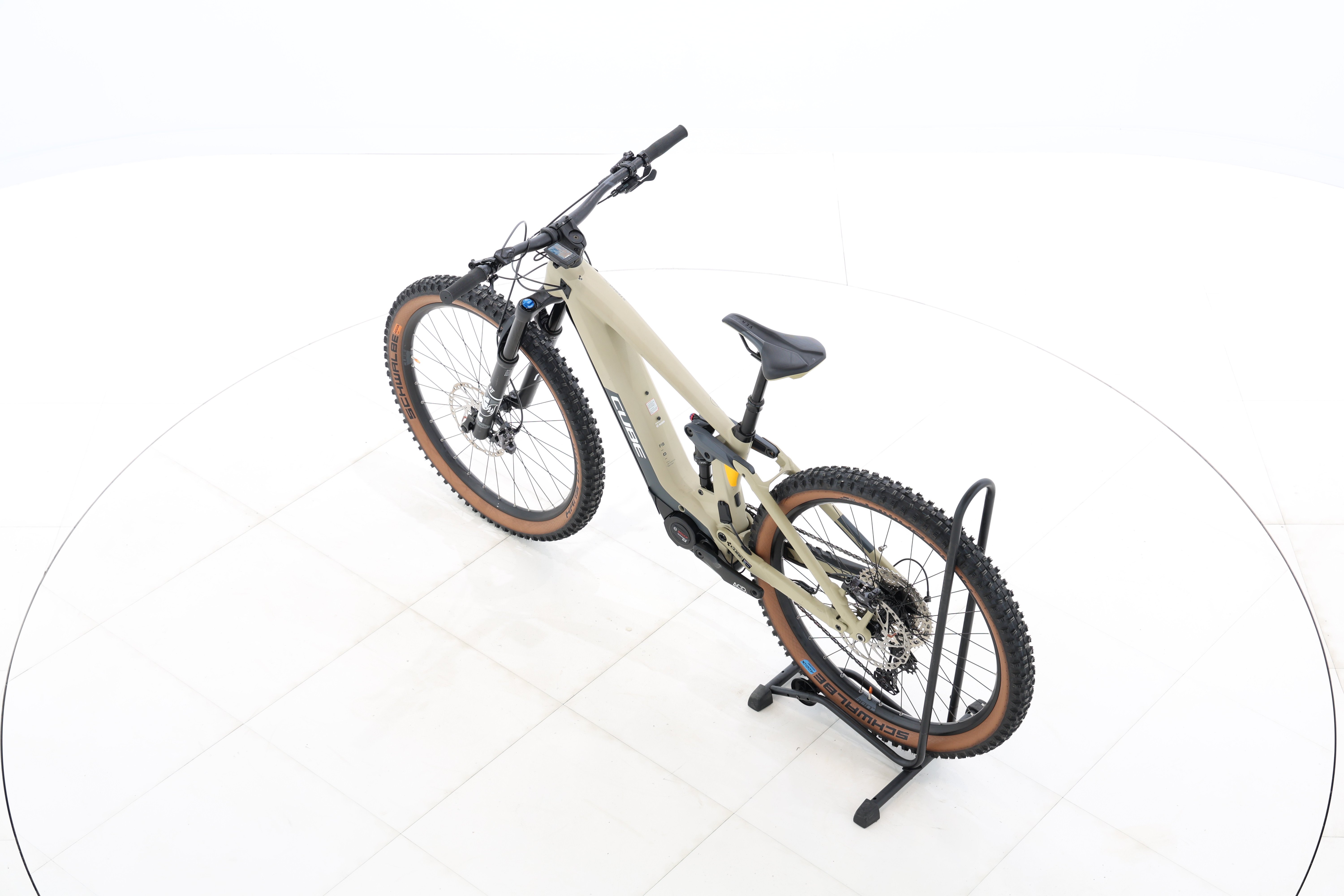 4b1abe13-d886-4bad-bc3a-96f4b2451d2a