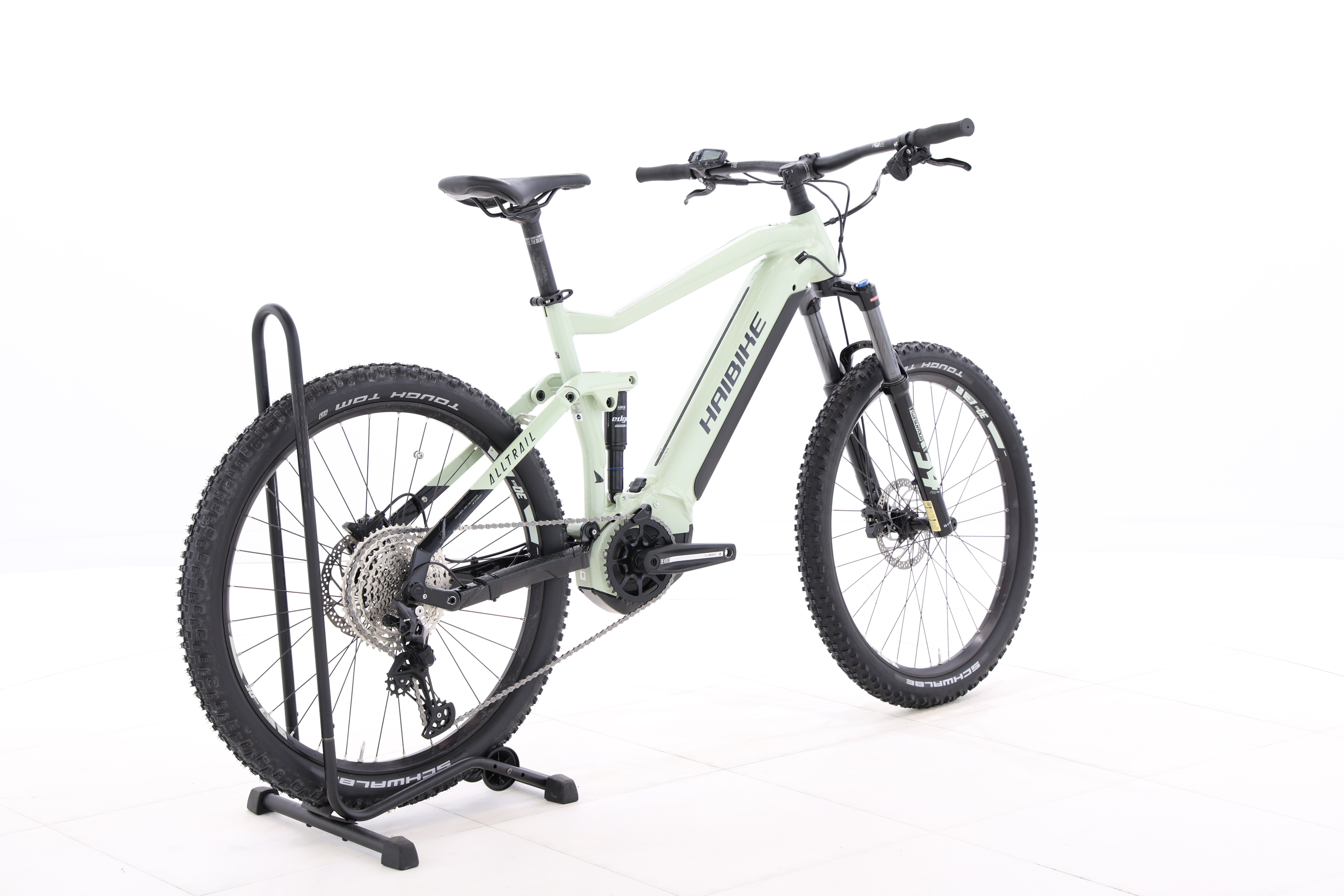 d46fba45-225d-4e29-aa81-9411e7f5e17f