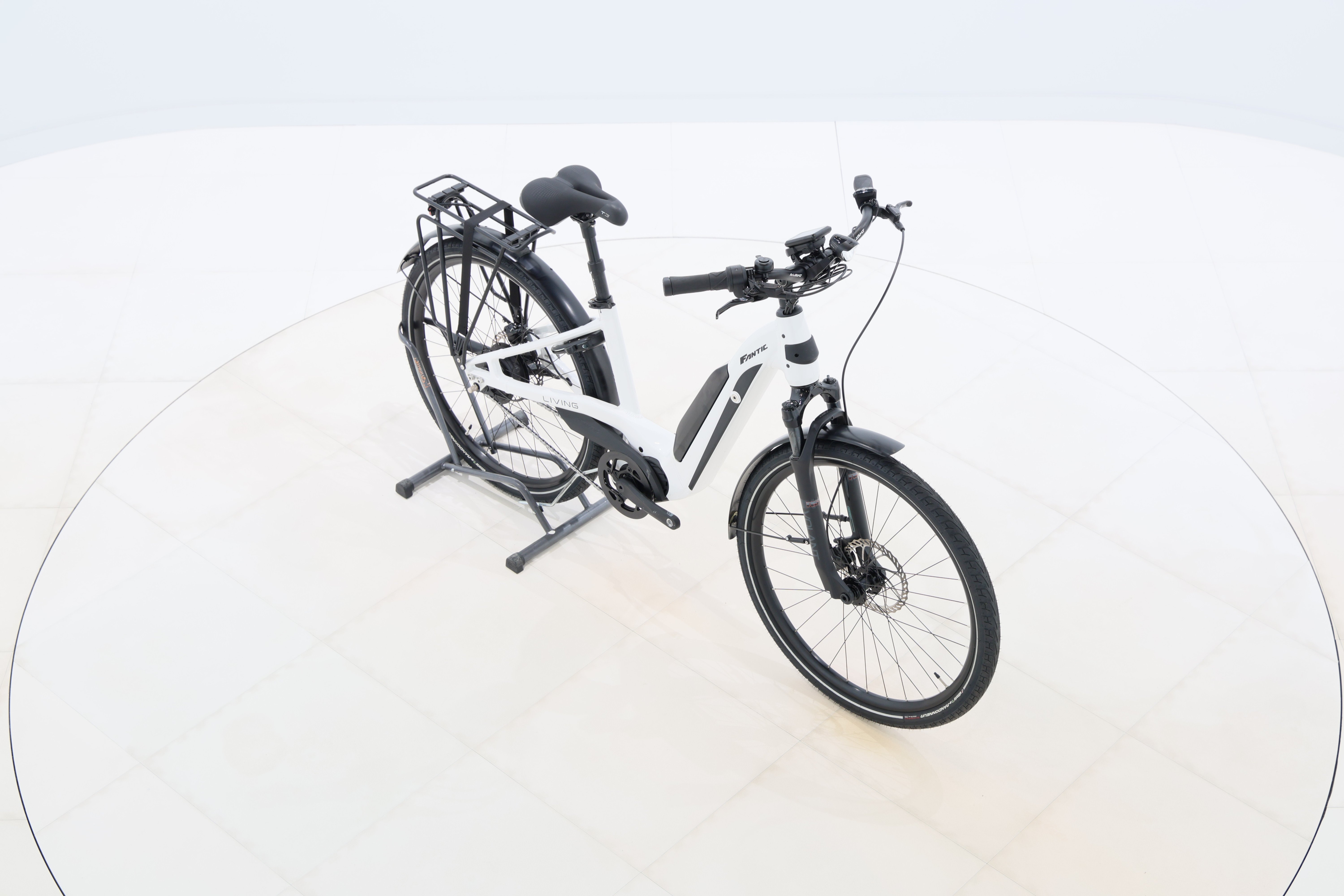 a698e9d2-1d68-4eed-8e8e-c861af3b2018