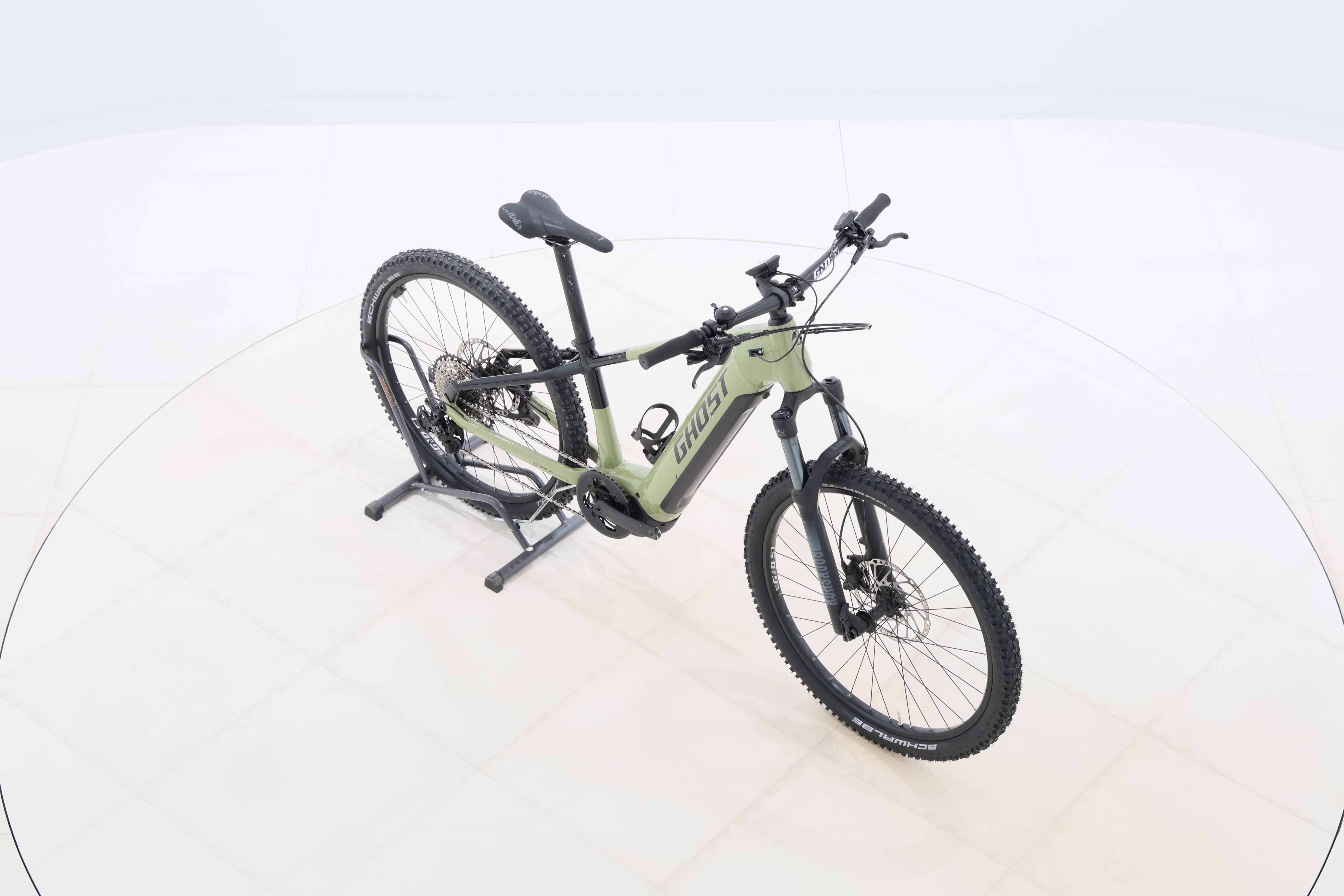 b4952933-31c4-42d2-84f6-530cc37c4403