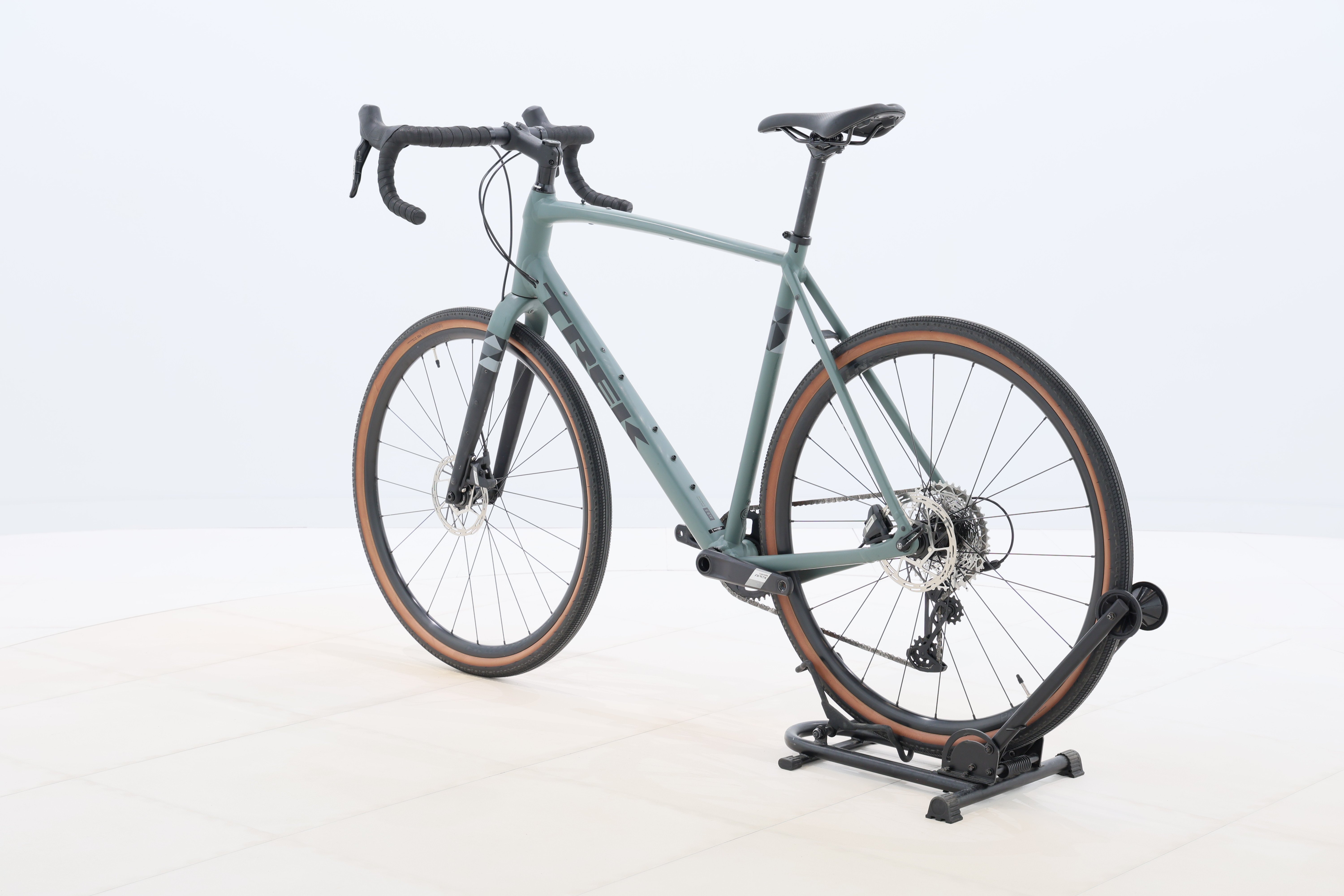 03e4c981-62a4-47b1-b12b-e06434c8f284