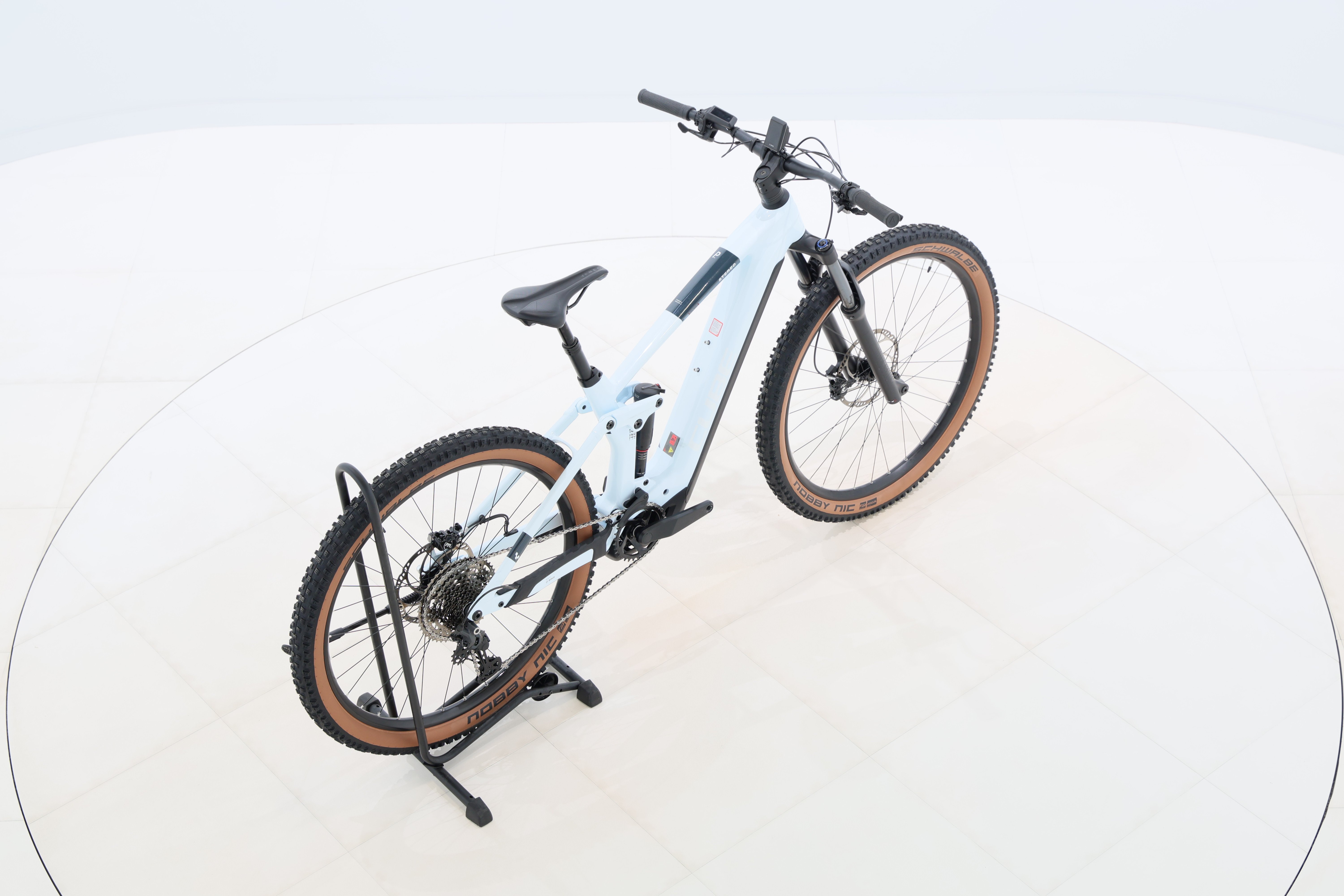 5ba49817-222a-45a9-87a4-b3ee544b6283