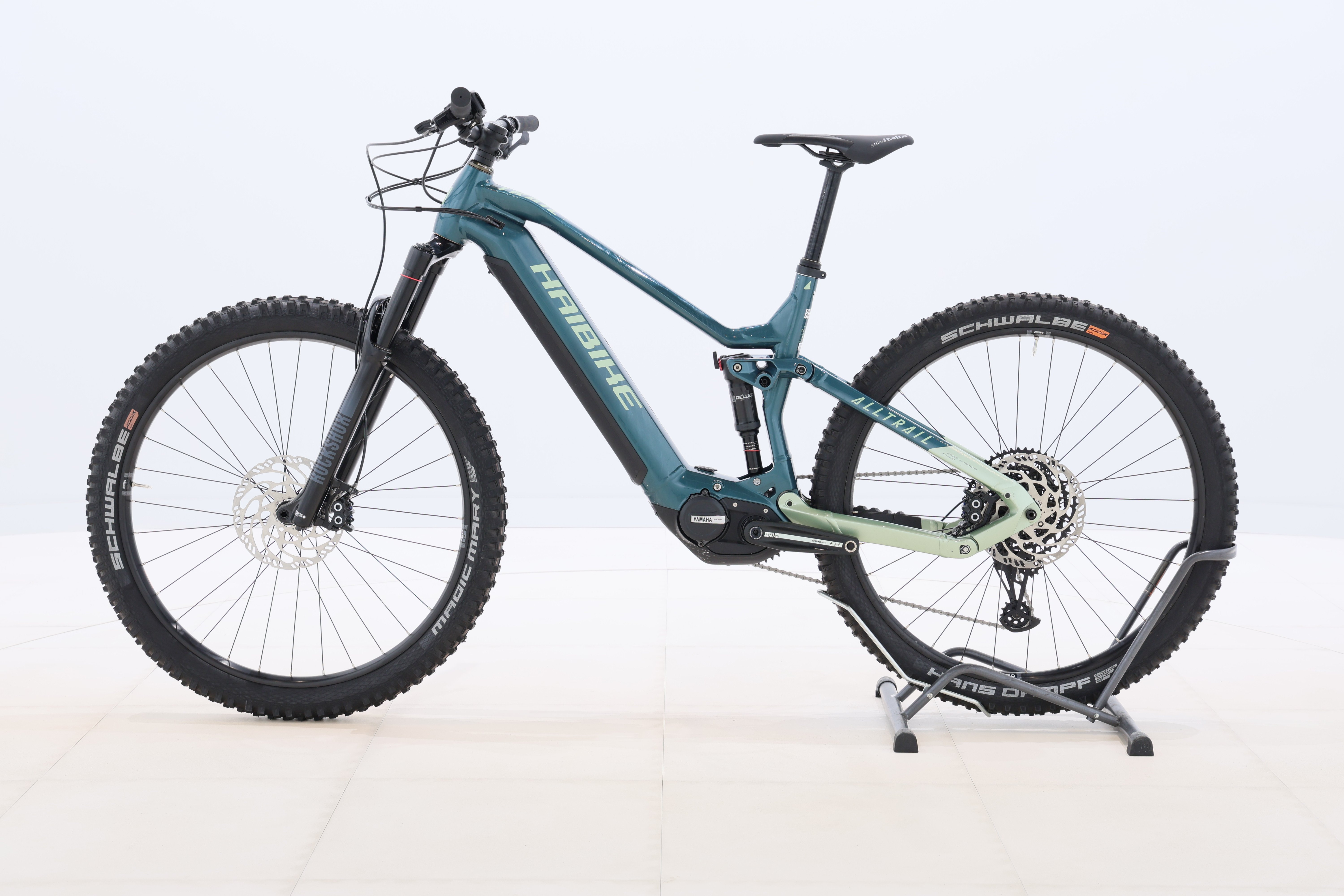 4bc5dab6-5410-4a0d-87b6-12d74367c13f