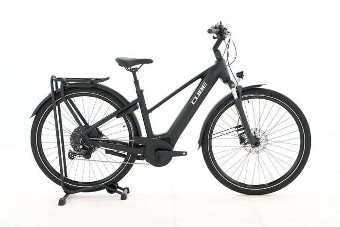 Cube Touring Hybrid Pro 625 2023