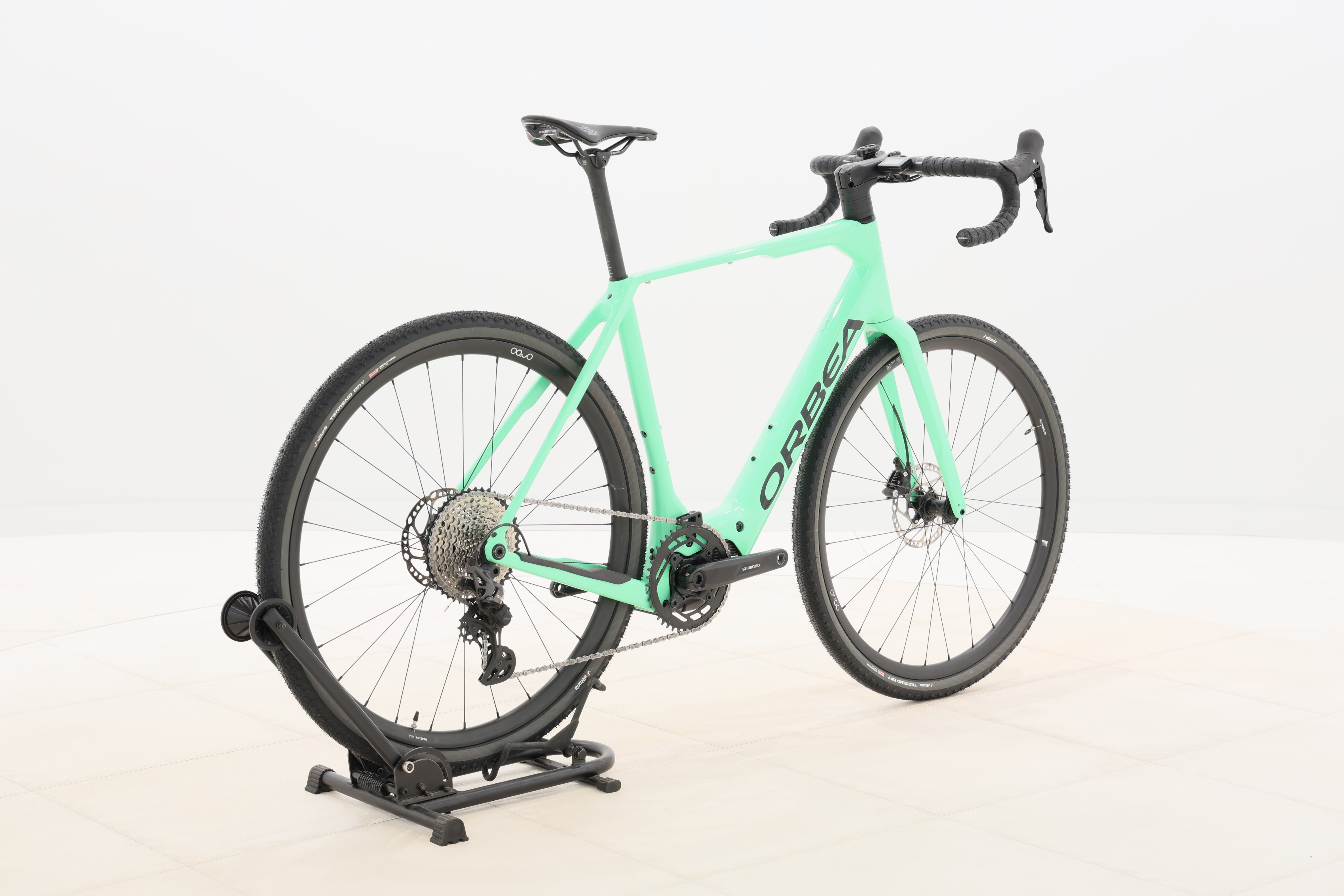 a6814cf5-6ba4-48b4-b582-4c304c3f7646