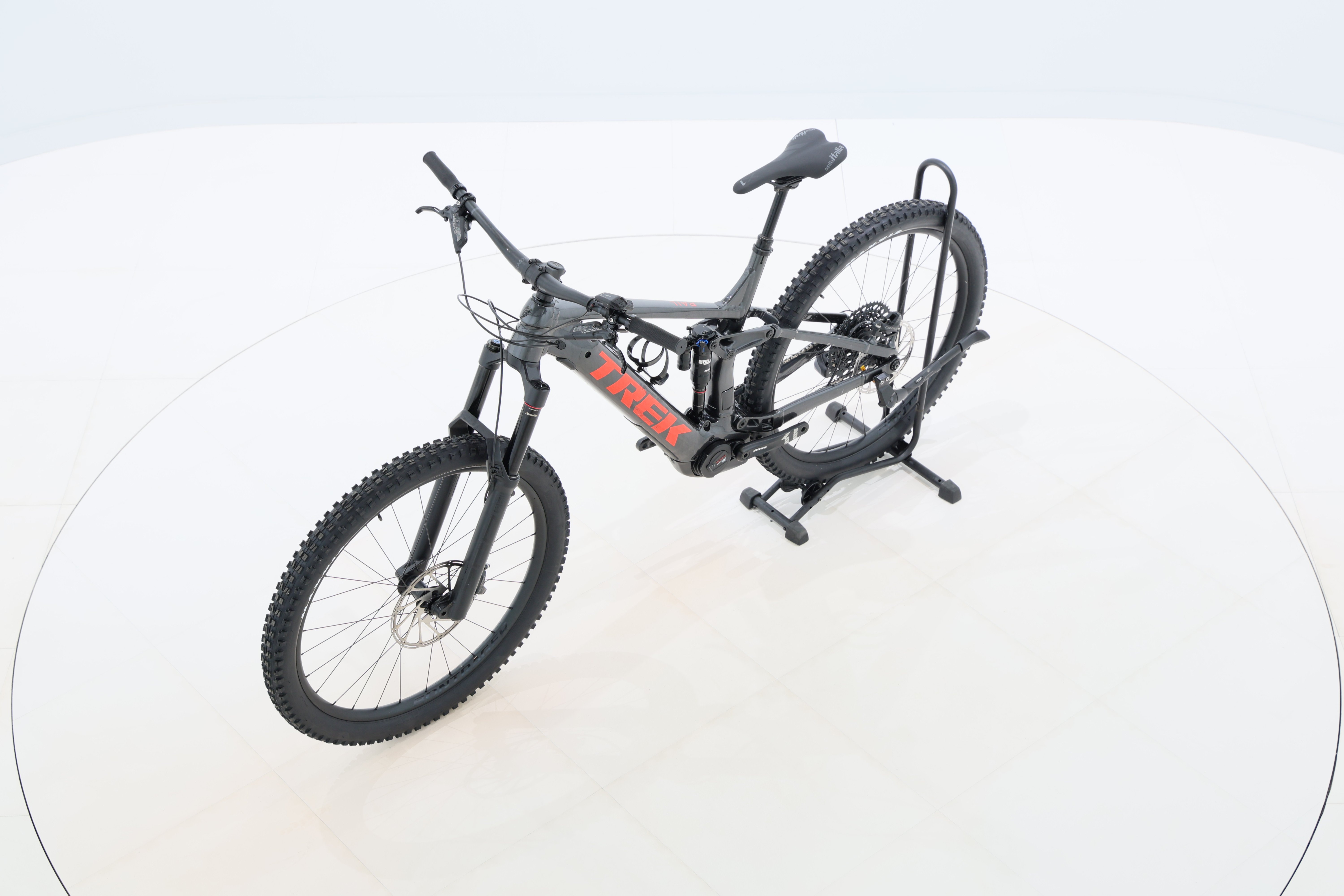 74e63a09-3563-438a-b11f-c03dda8e1313