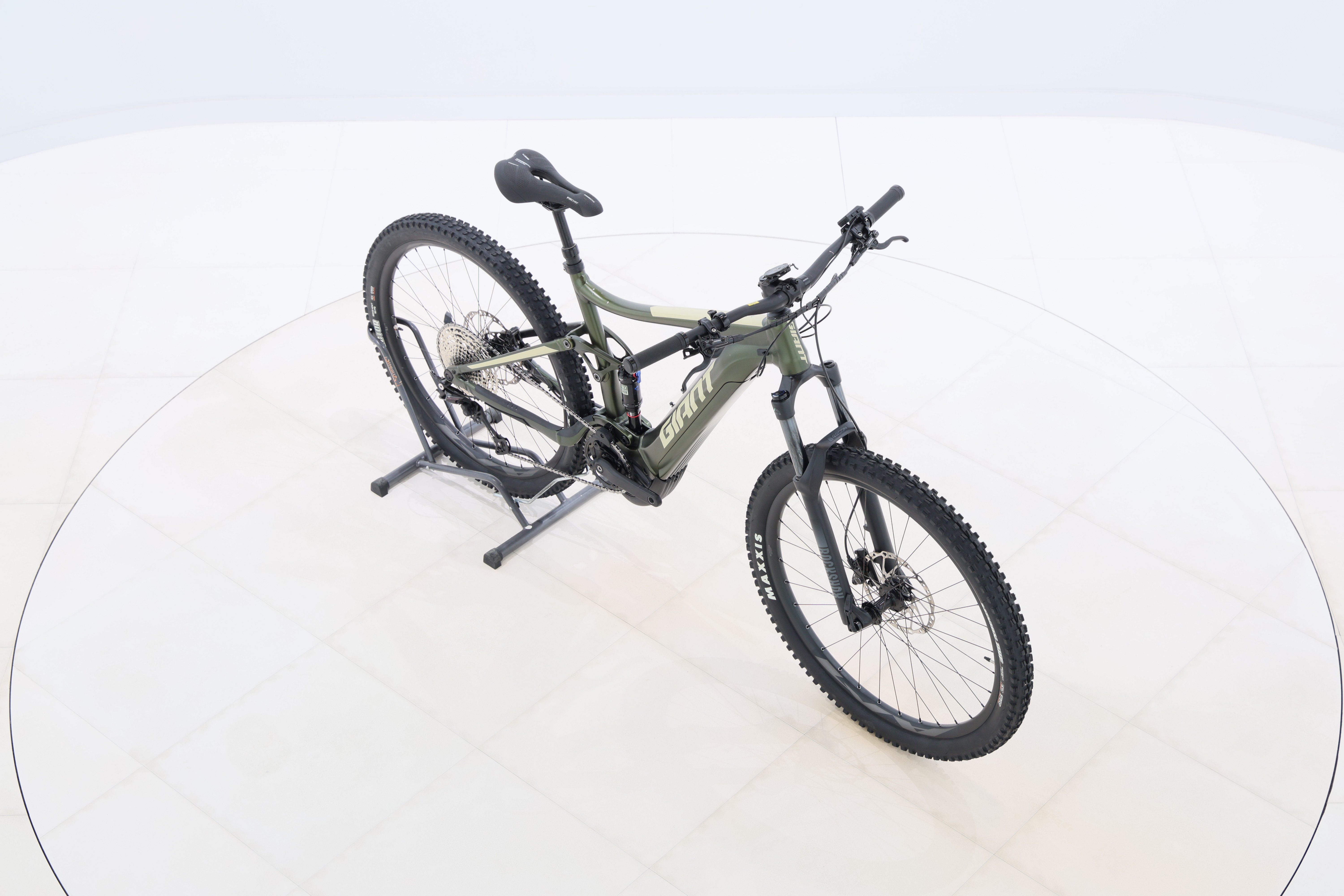 e9deafc1-f547-4ab5-a0a8-fa57b18dc9c9