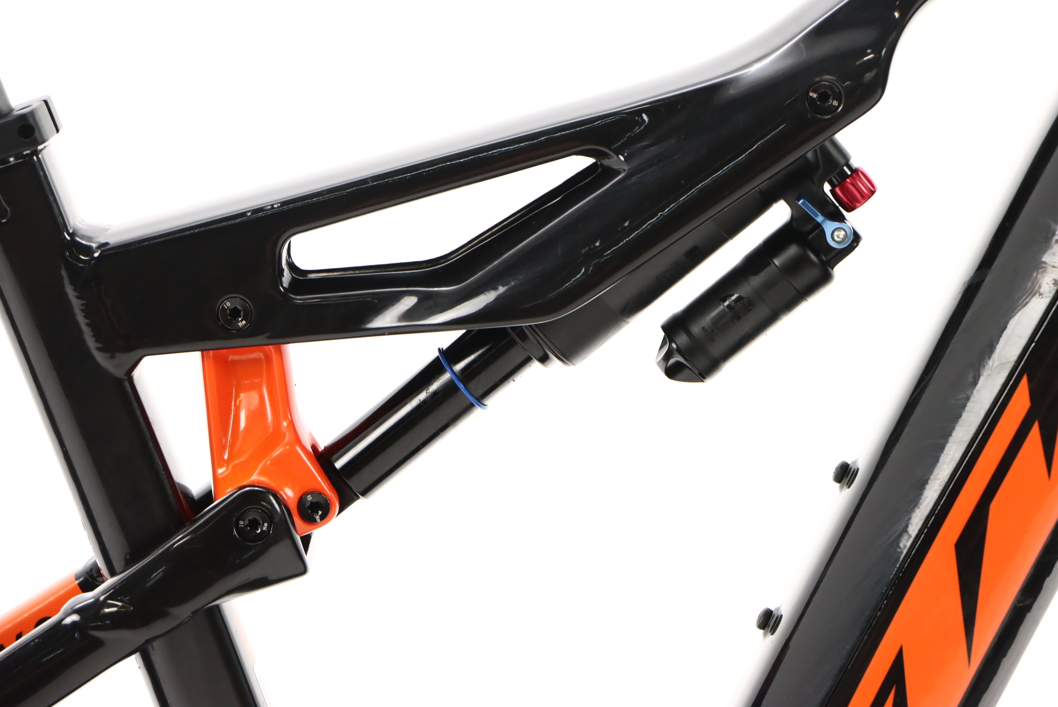 45f52552-09f4-40c6-b8bf-5cb86ba87561