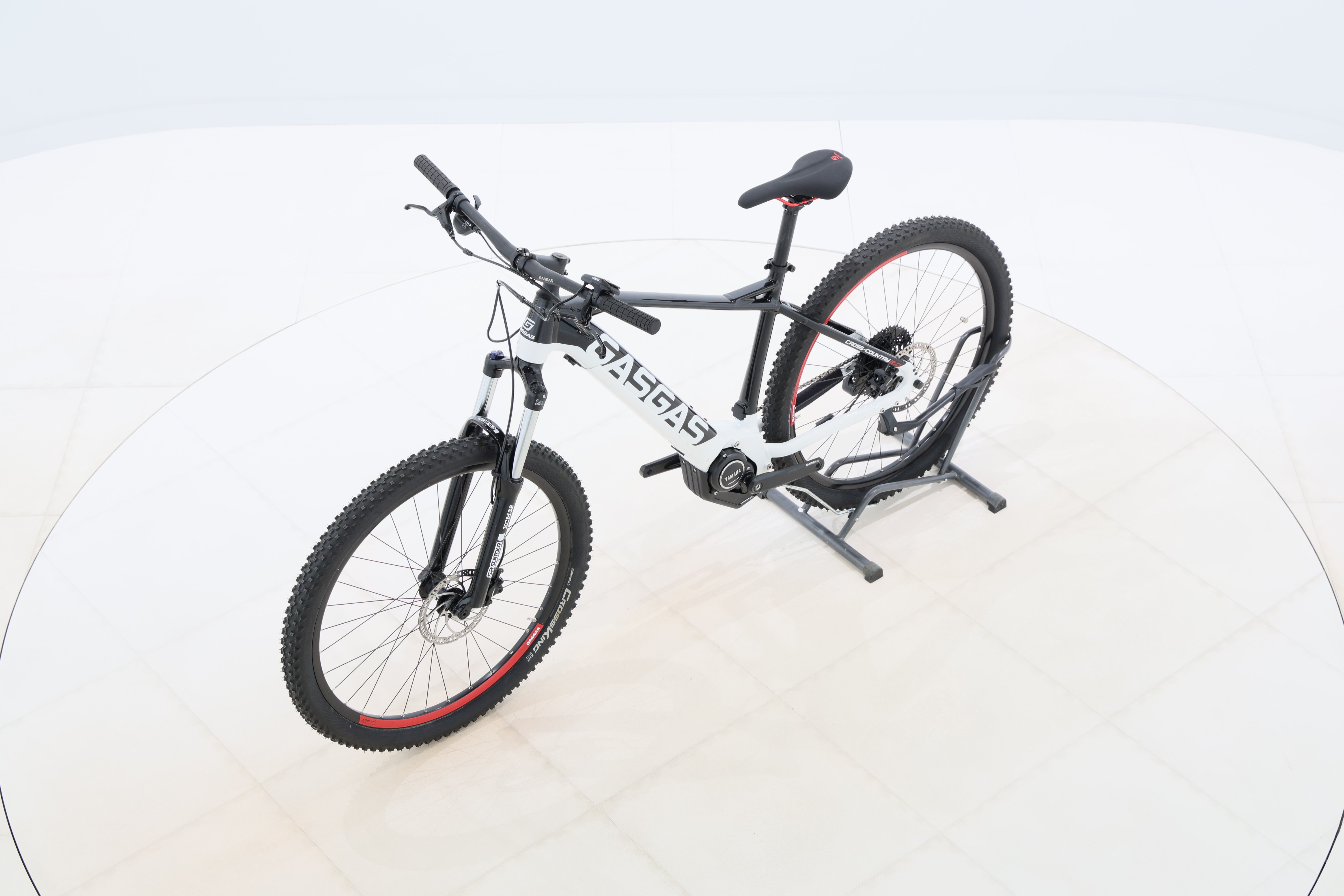 57866557-d9b6-4e2a-82c3-04ded9095e9e