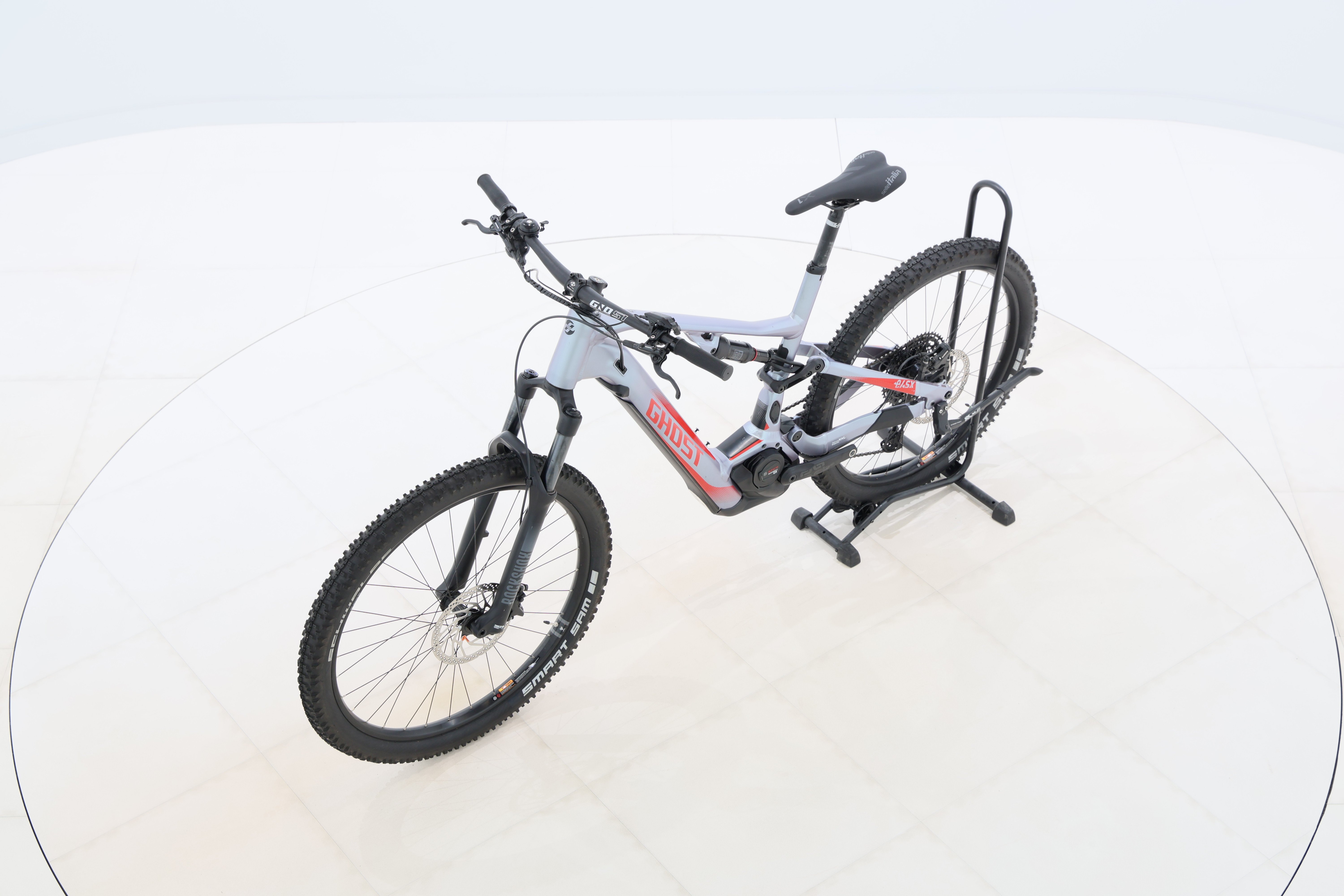 e43e10b7-3cc9-4f96-ad73-db01b7a49ae8