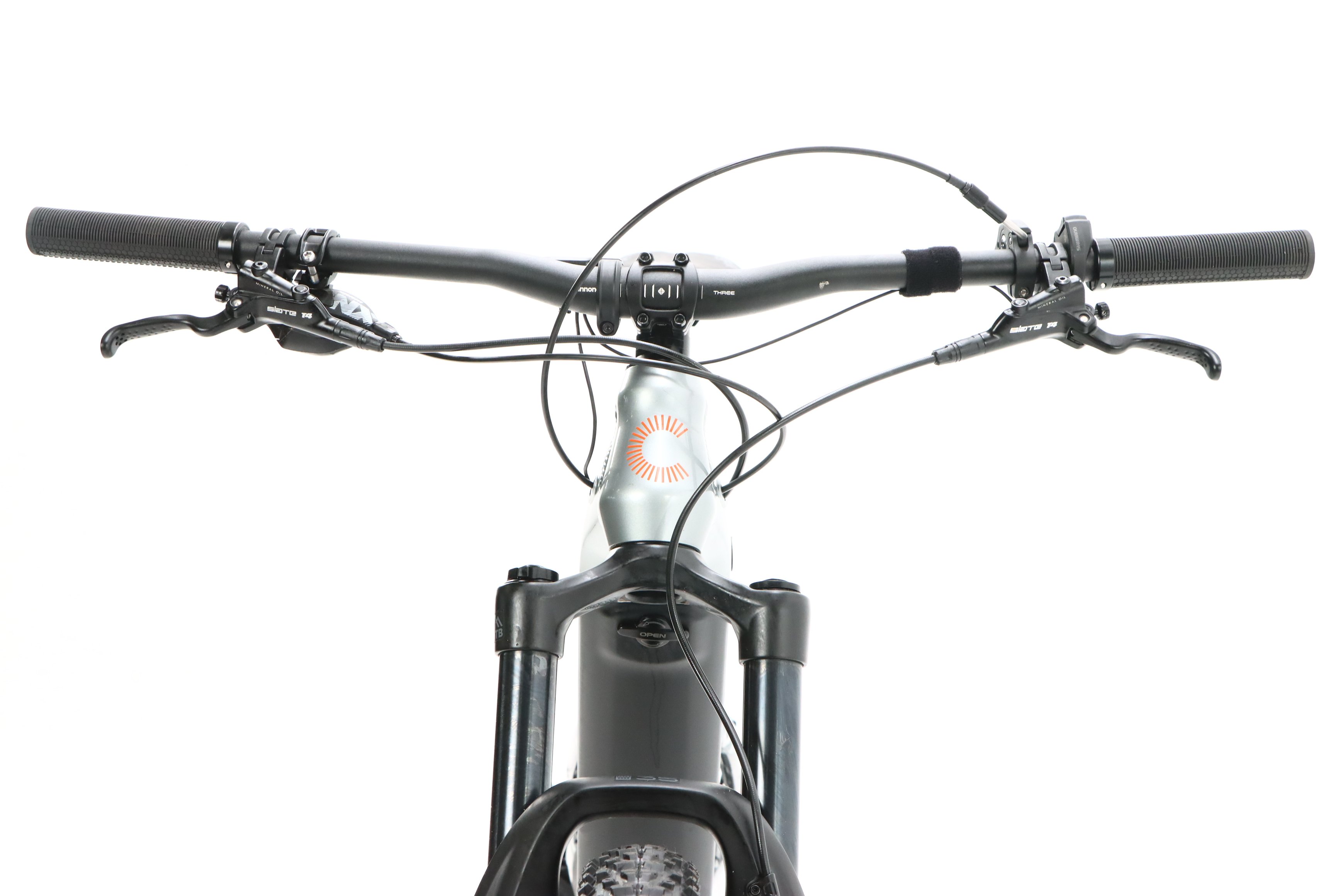 6aa53573-36a3-4b43-8d77-aa30518ad88c