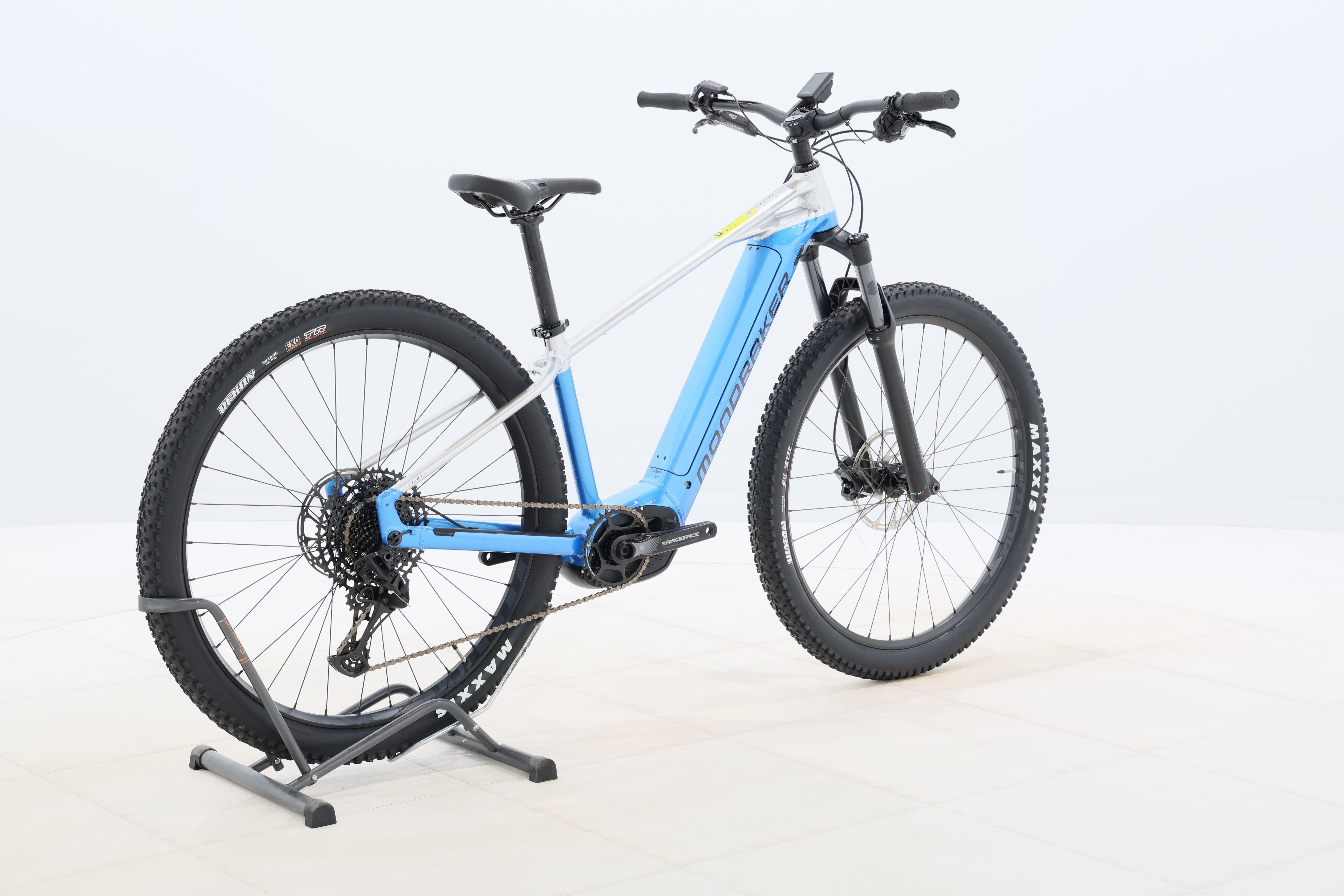 e3533fe0-2ada-4510-ba18-d0f38d77f560