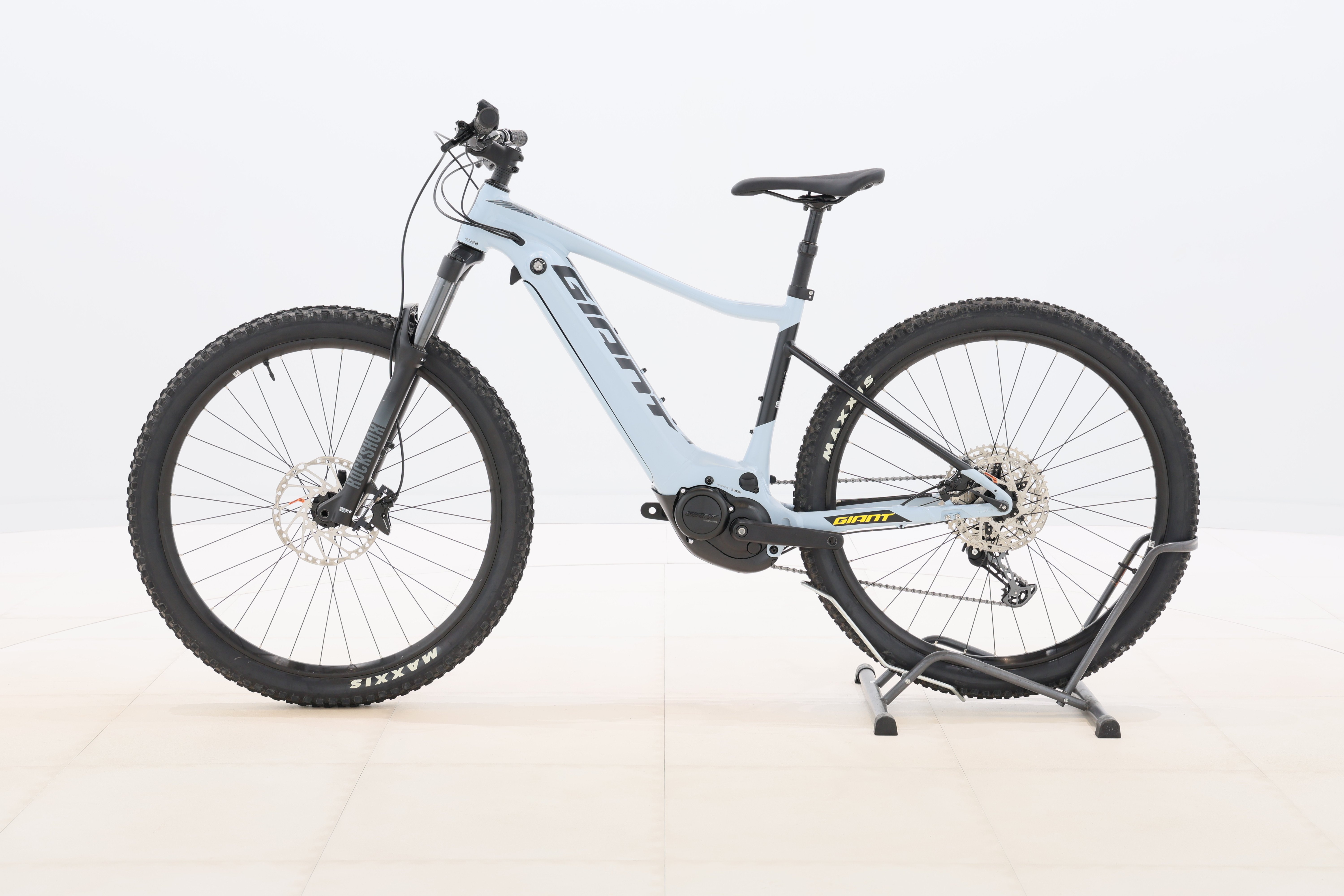 8a16763d-9655-4e65-9761-b3c76ade839e