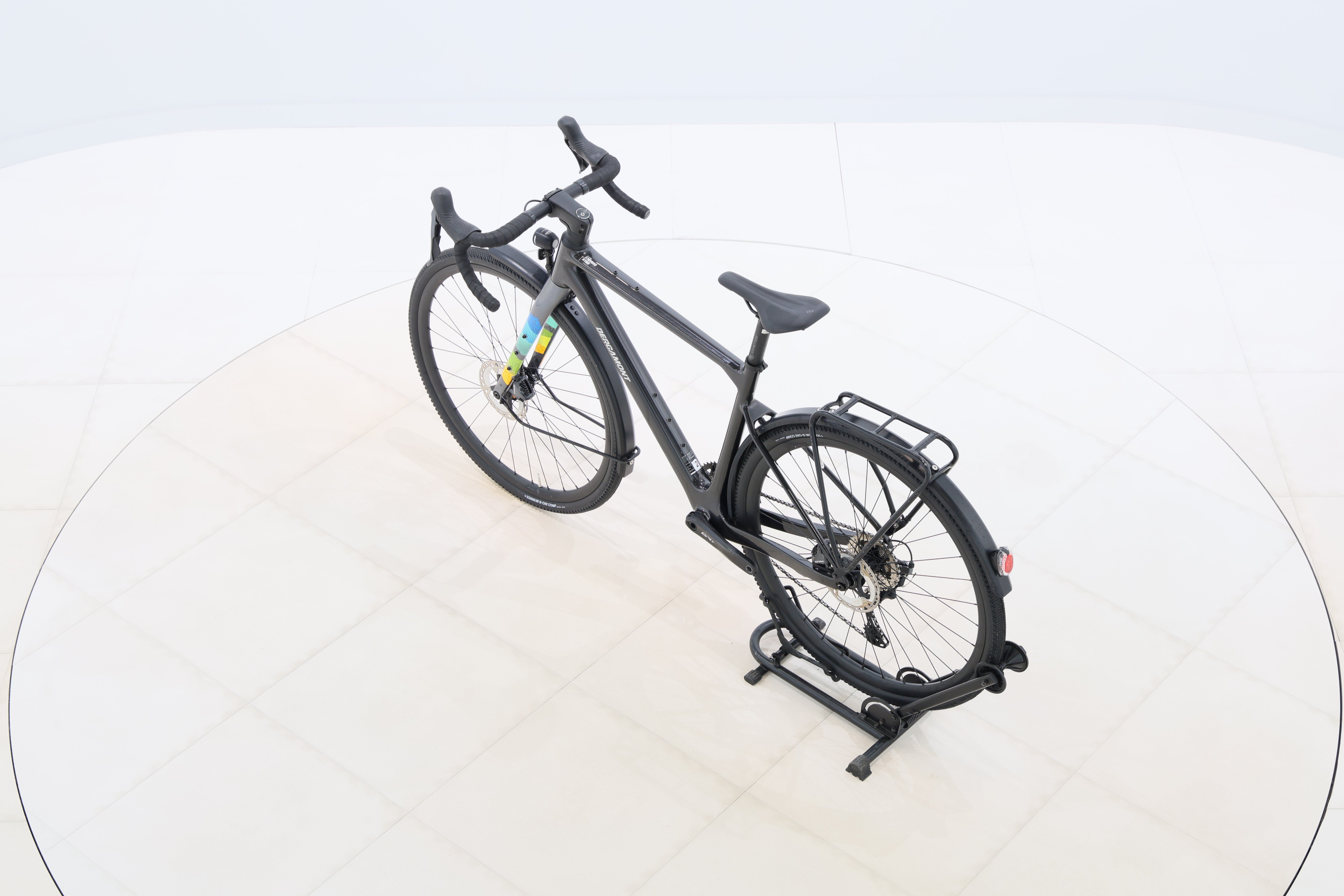 7c051351-18dd-47f2-a694-06513f19c1f8