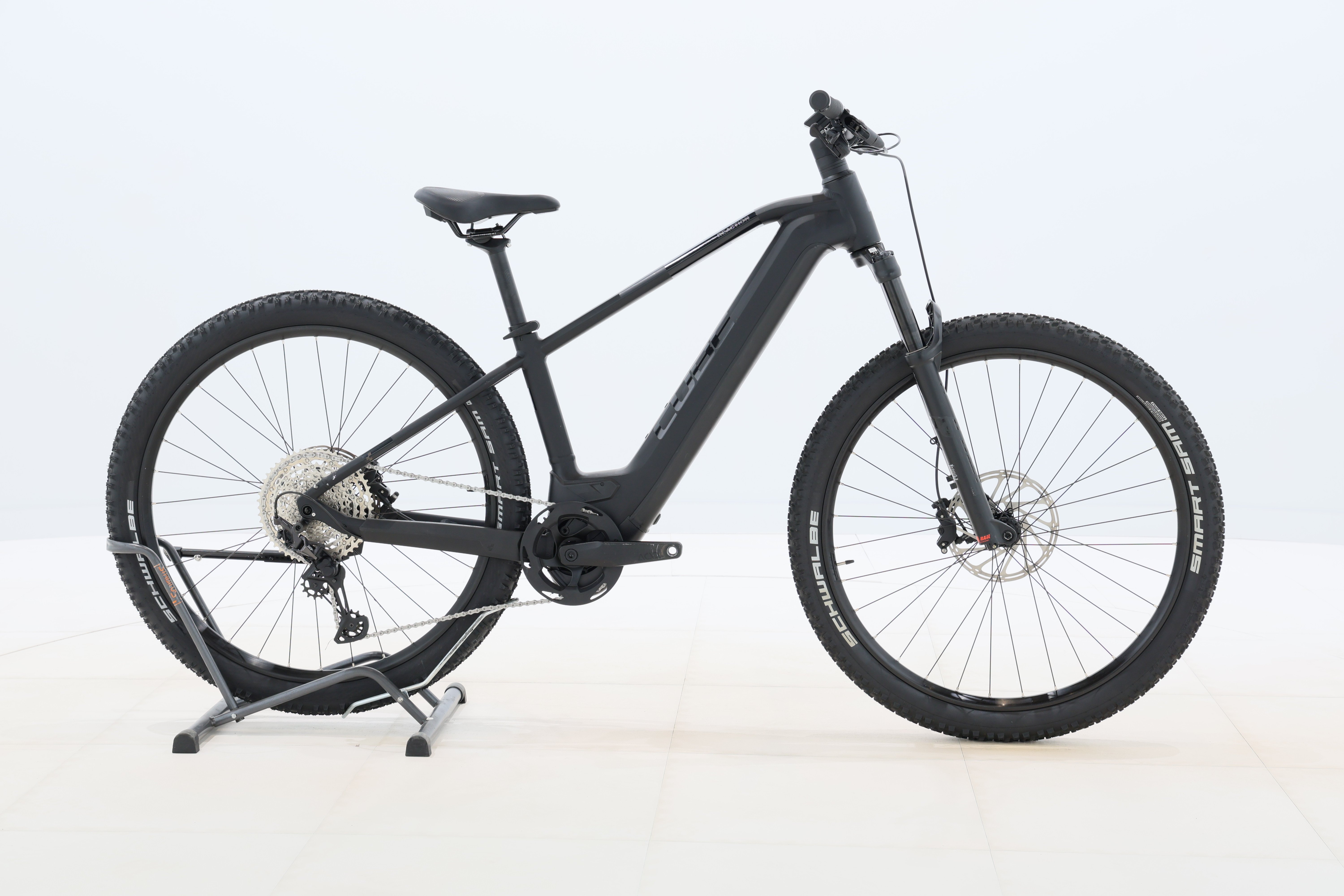 ce01e626-5bbc-4a0d-9570-77bb936e17ad