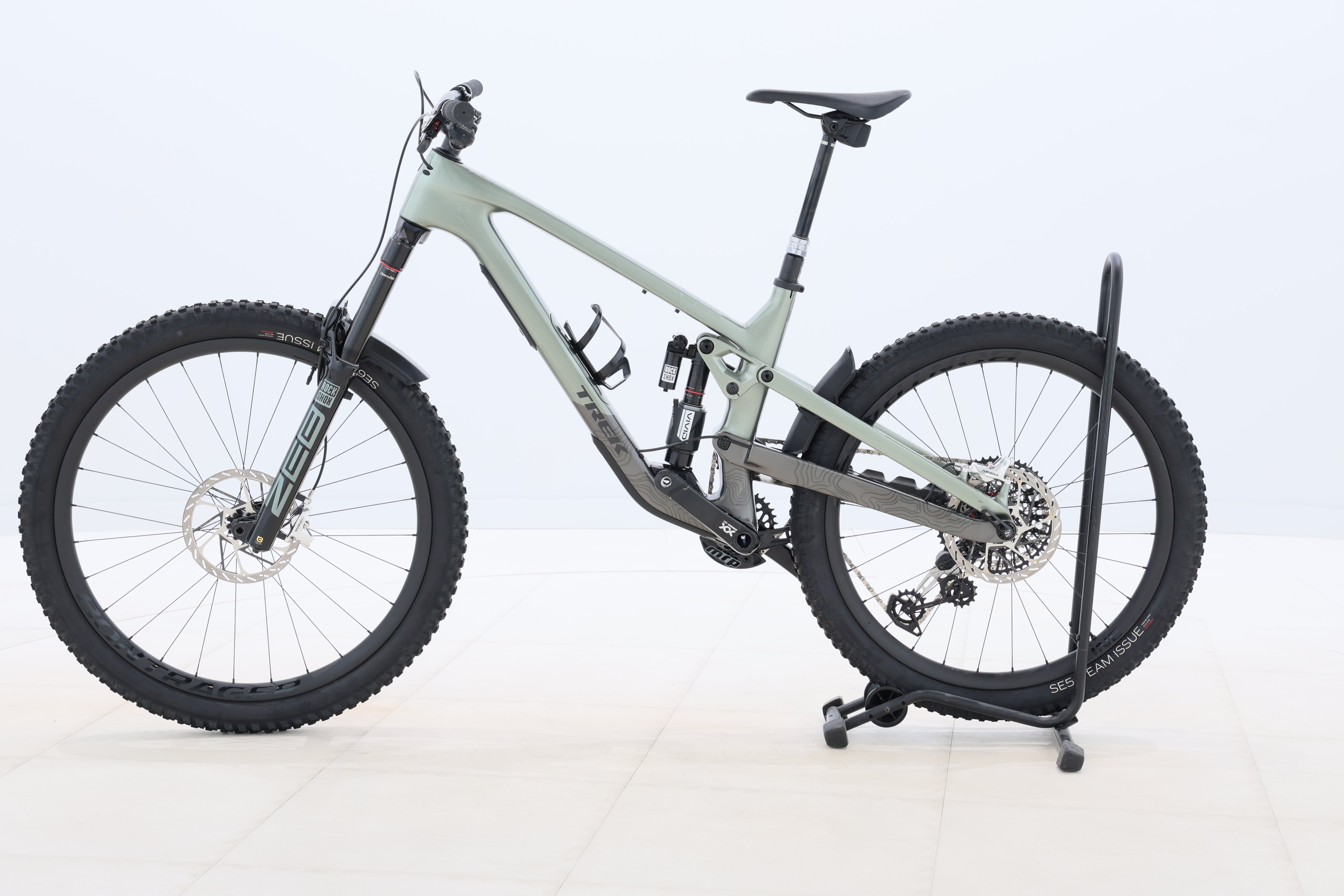 eb6a5caa-0adf-4f87-98a6-59d9a1cf0a60