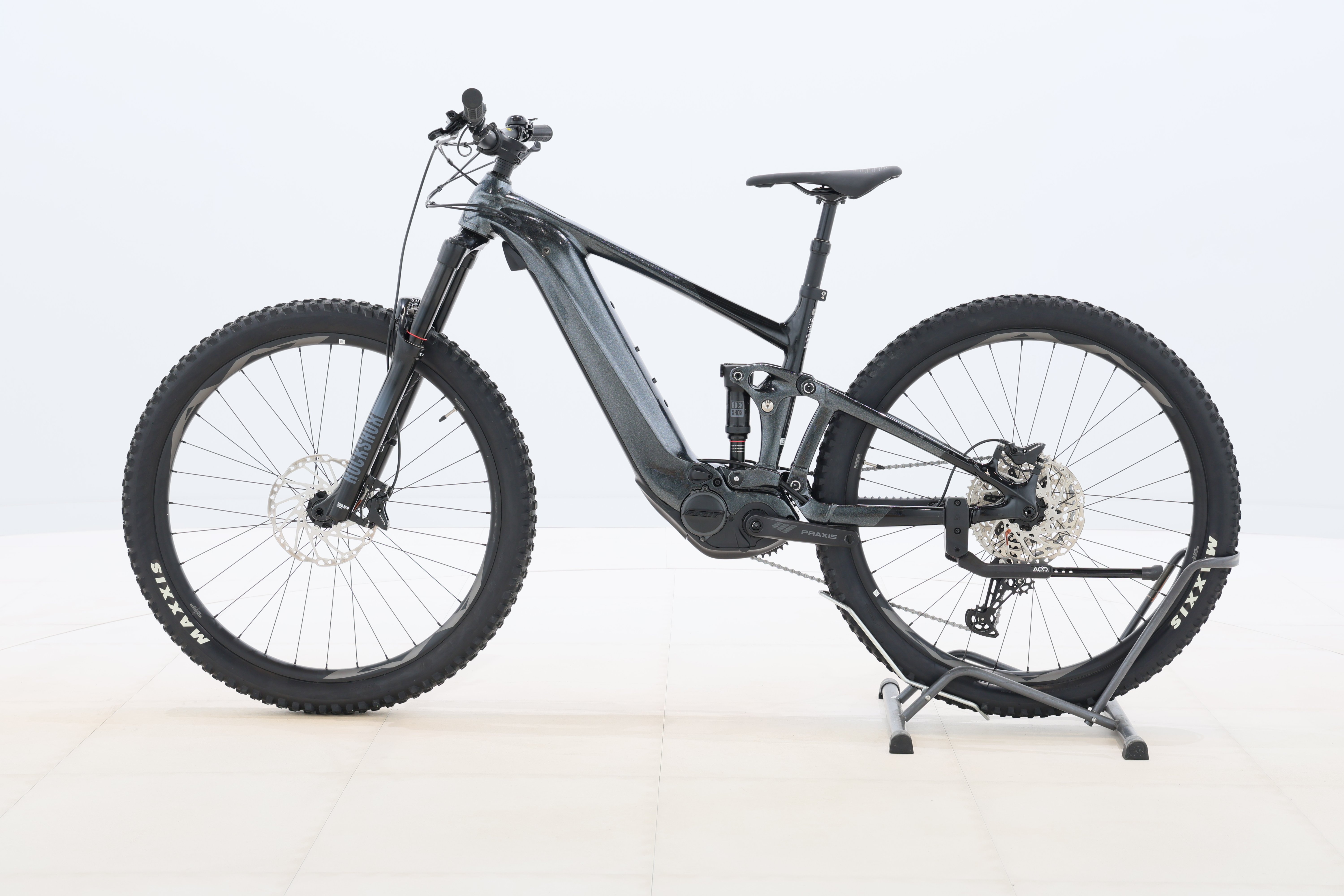 c8e76dab-da11-4ae3-80d3-2daecfd80157