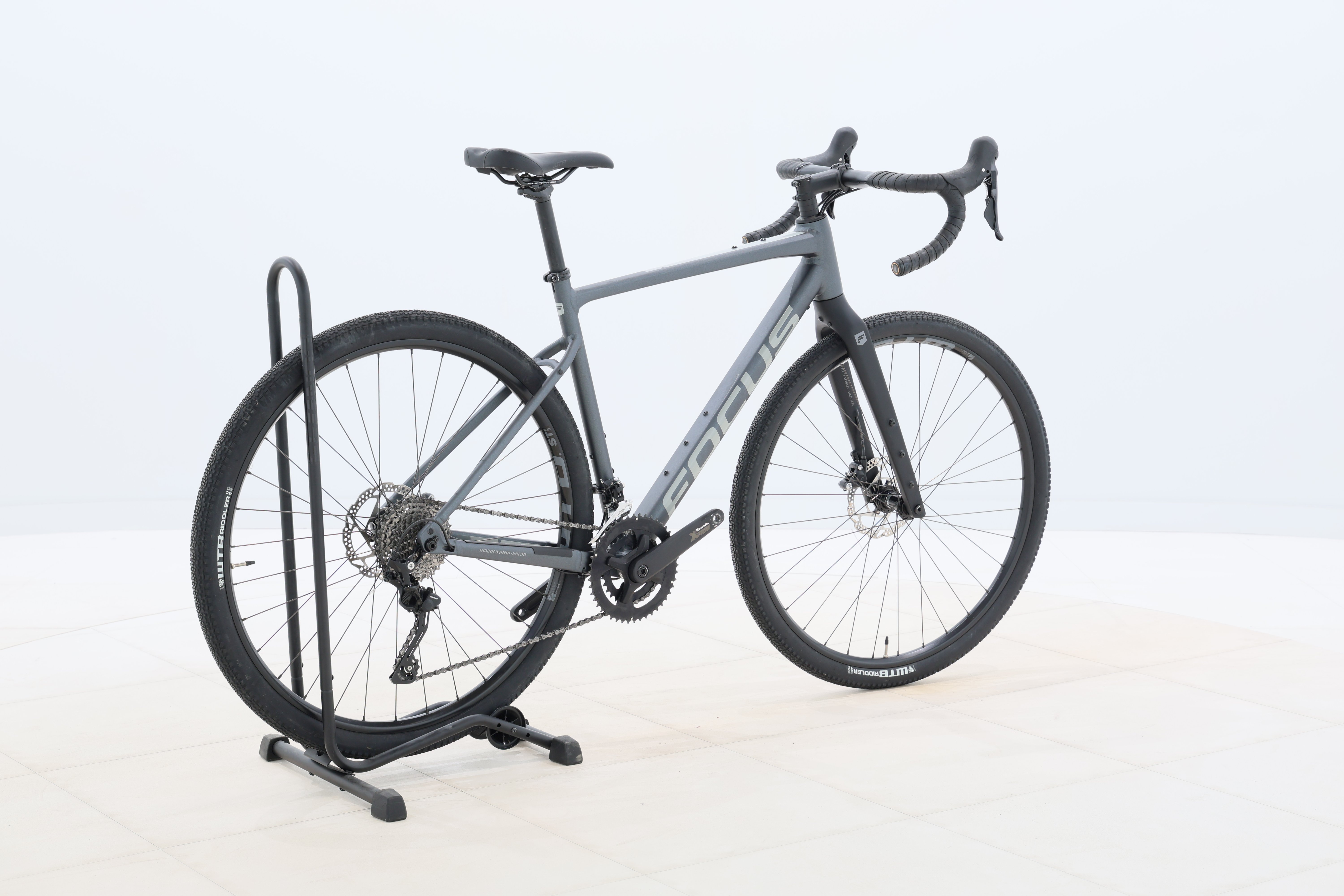 8611e8be-cc63-4069-b9a0-5a3195a1780f