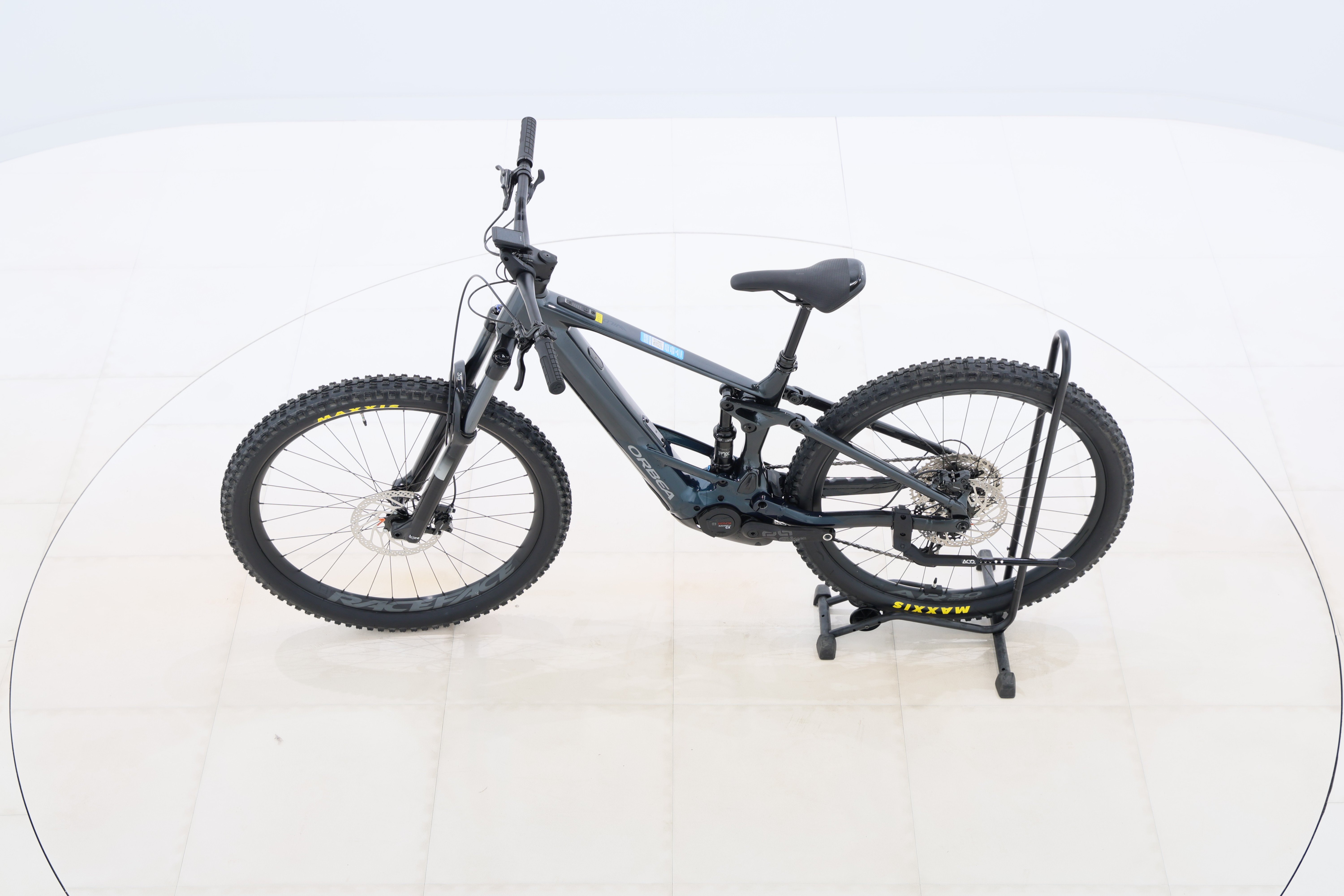 c9378459-a771-4f32-a150-ad0b7179f260