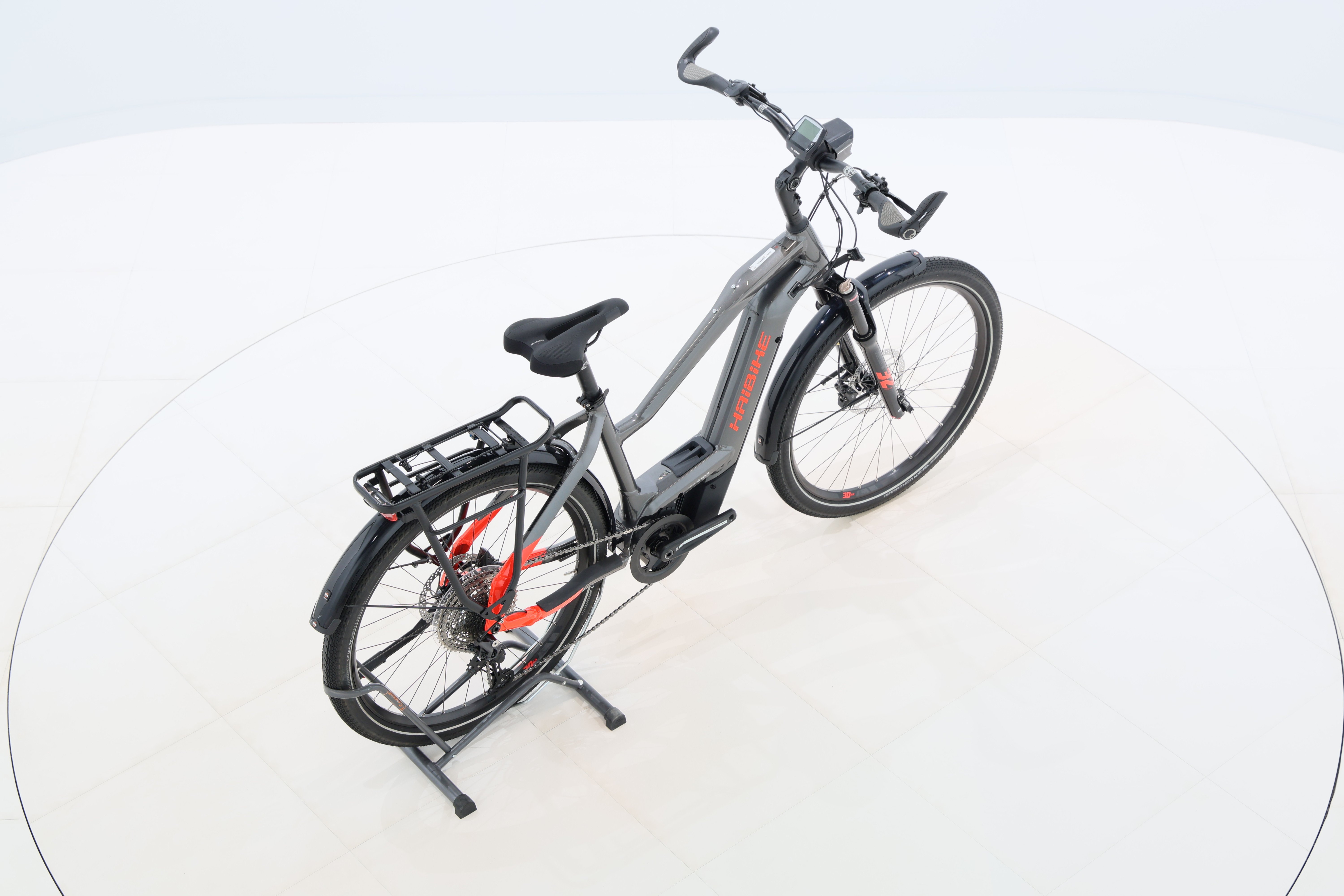 fdd63c8e-cff0-487b-b202-619dd009e8cf