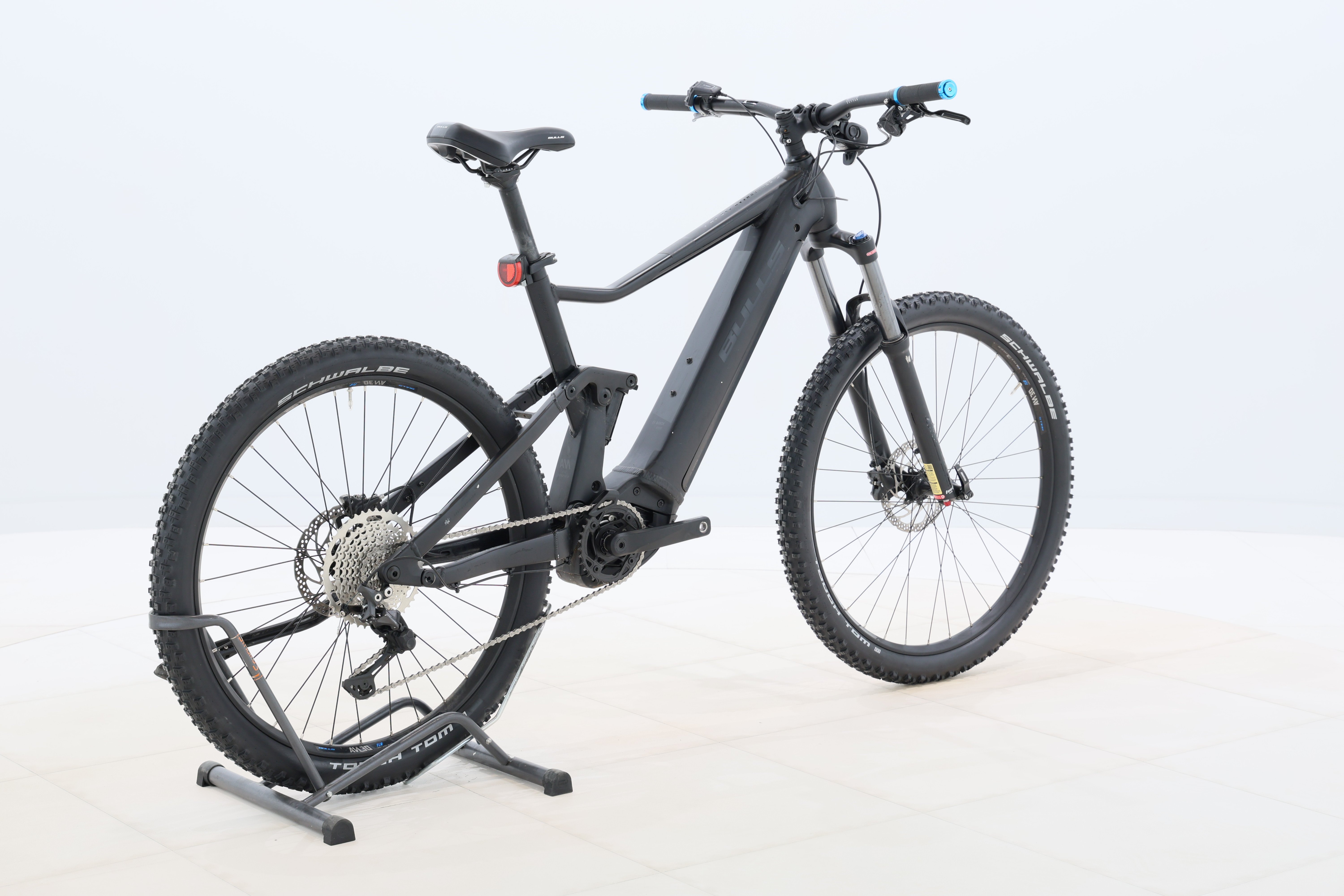 b8db9233-cbcf-4dd3-8b5c-09d07c25a2ca