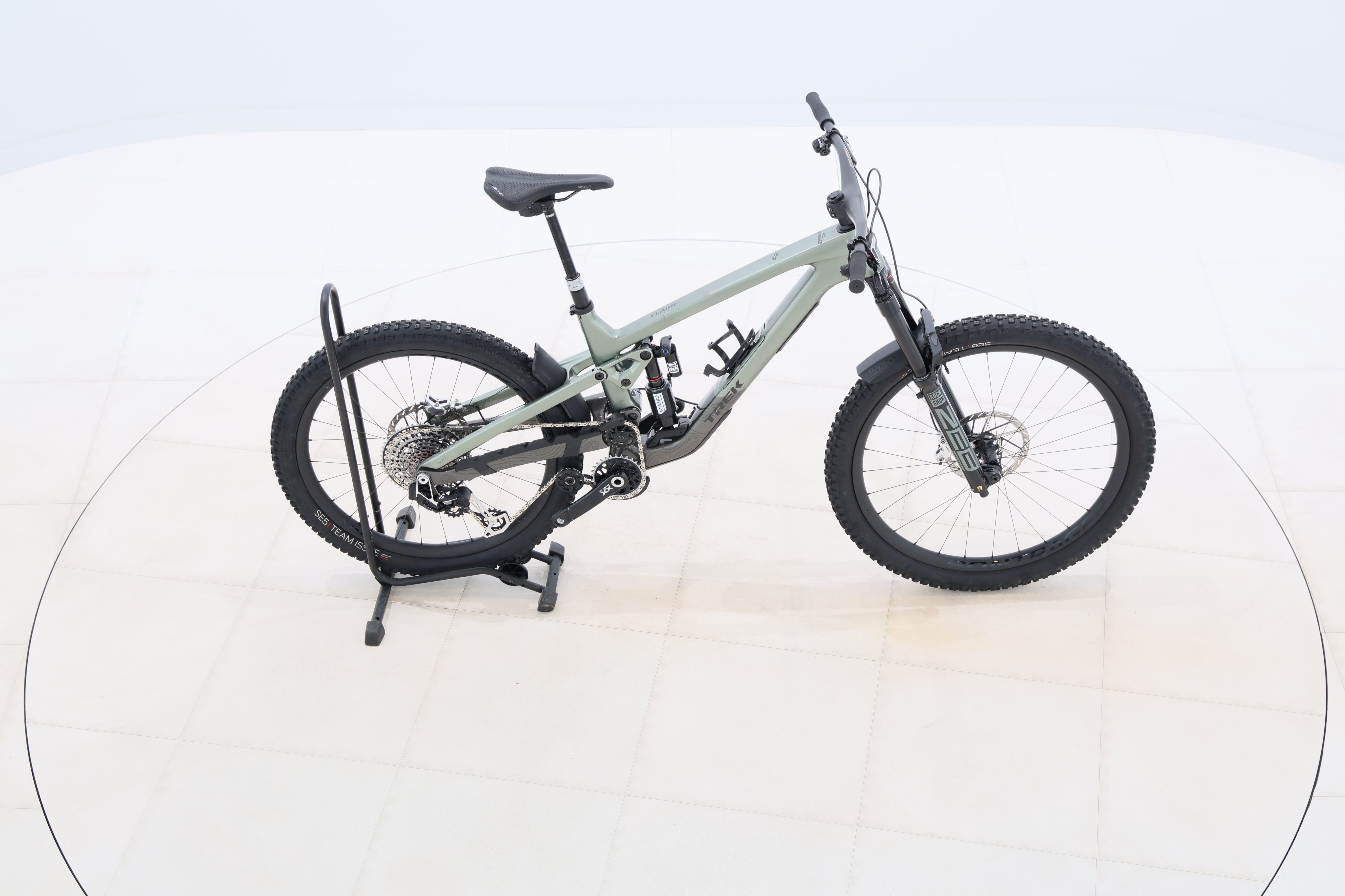 eb6a5caa-0adf-4f87-98a6-59d9a1cf0a60