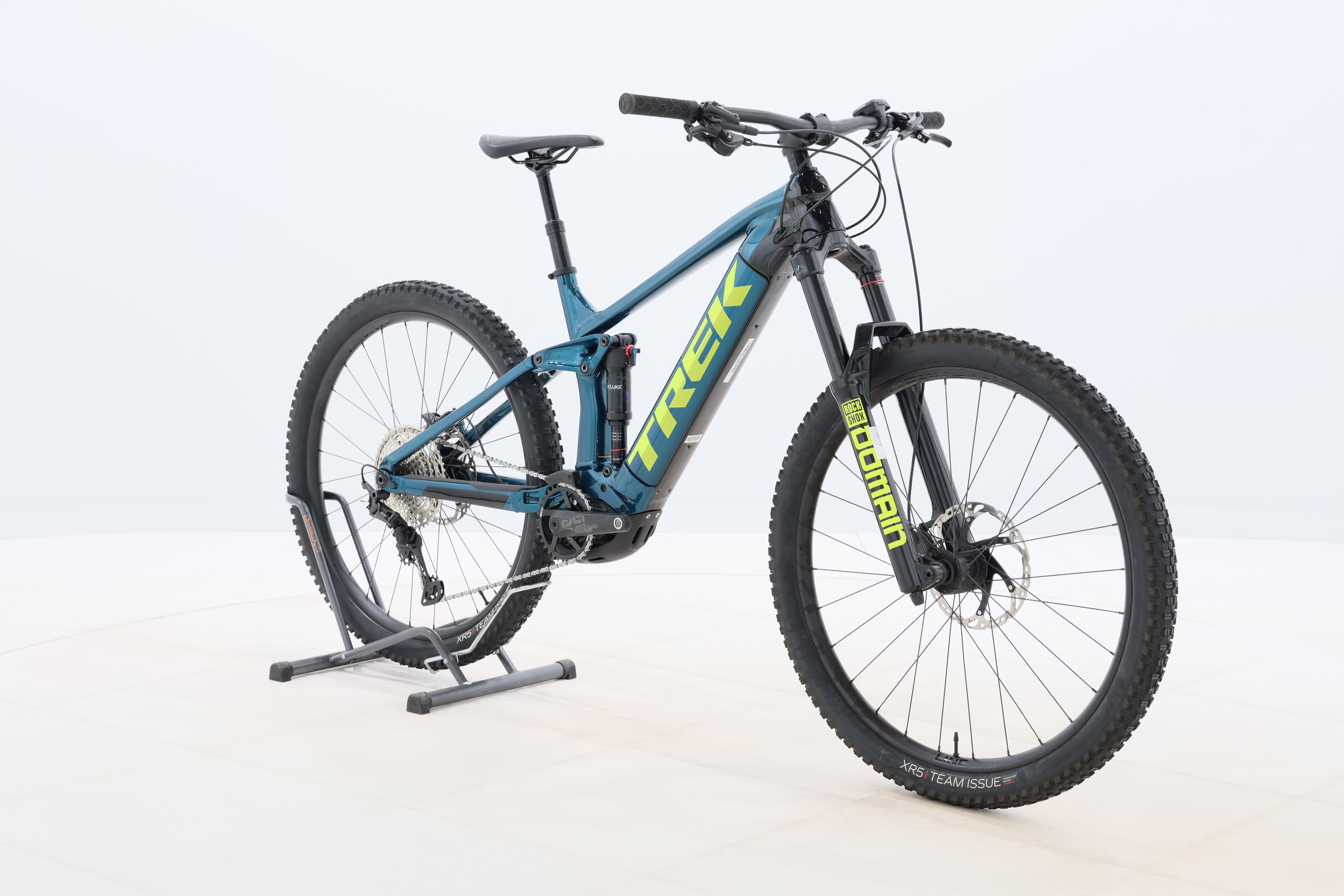 94fe6e9c-357c-4112-ae75-d6edf11ff04d