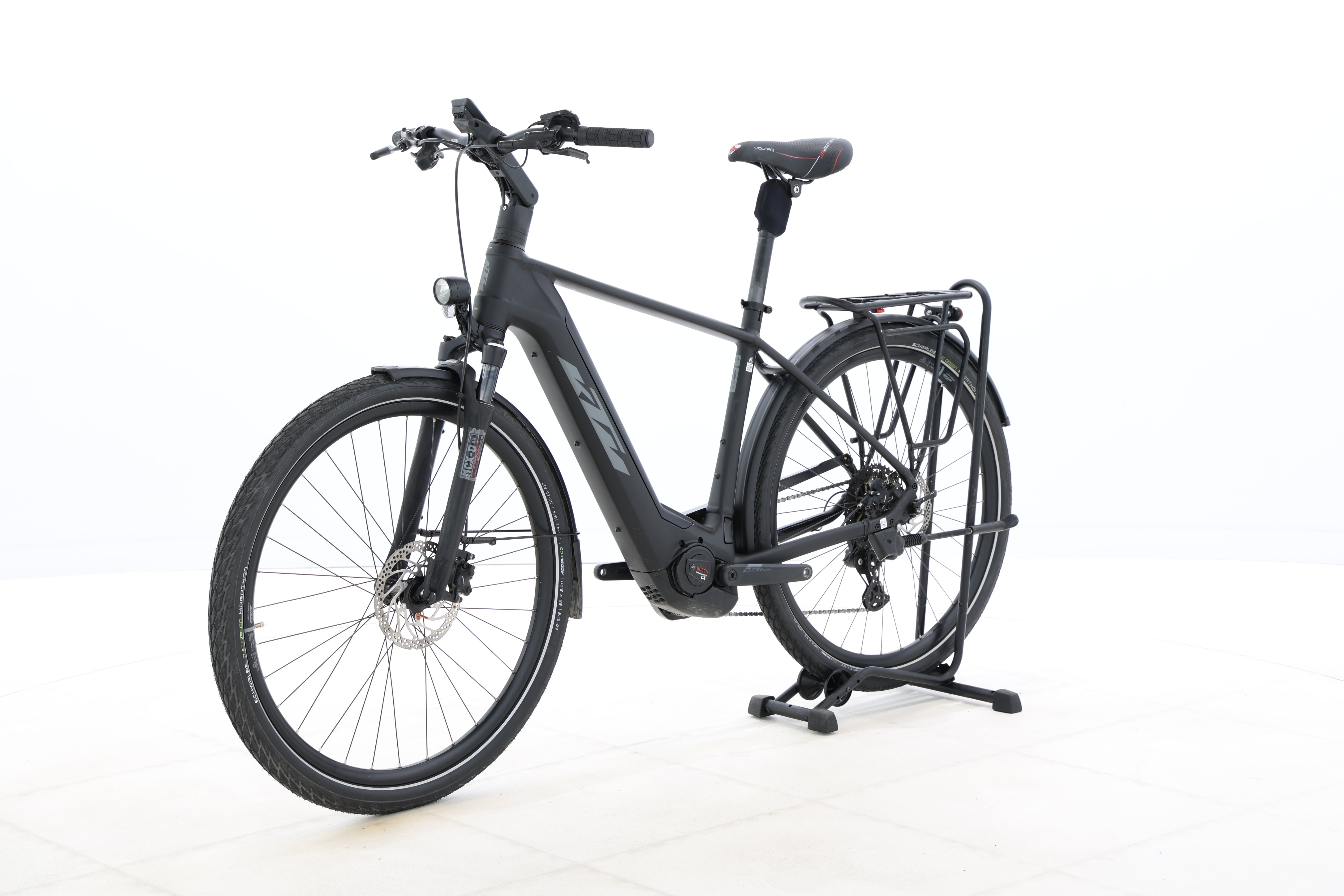 136b250f-6f92-448f-9aab-c634bf30d6ce