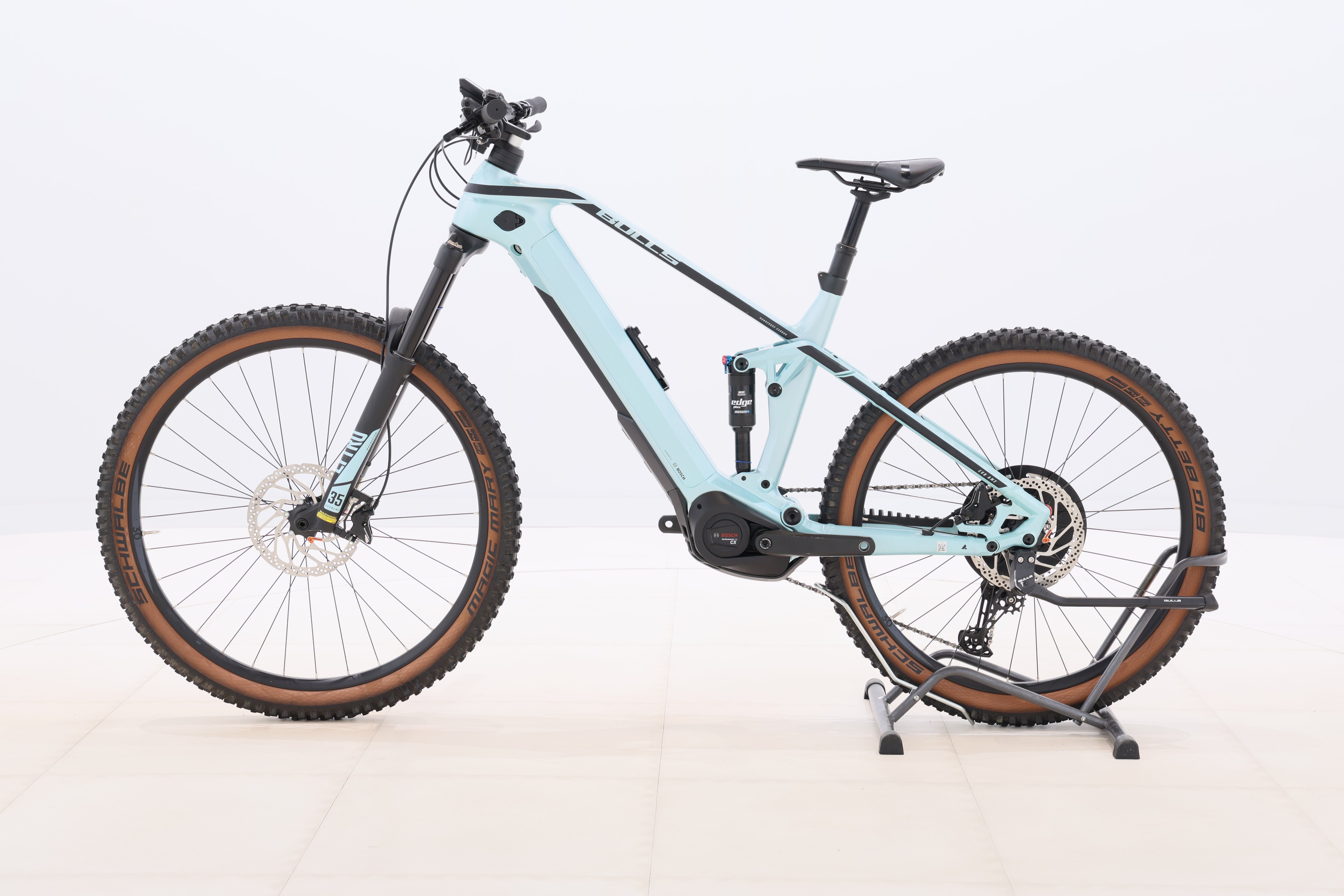 b8d84dd8-3ff6-4b4e-be30-2bf5e9431d2e