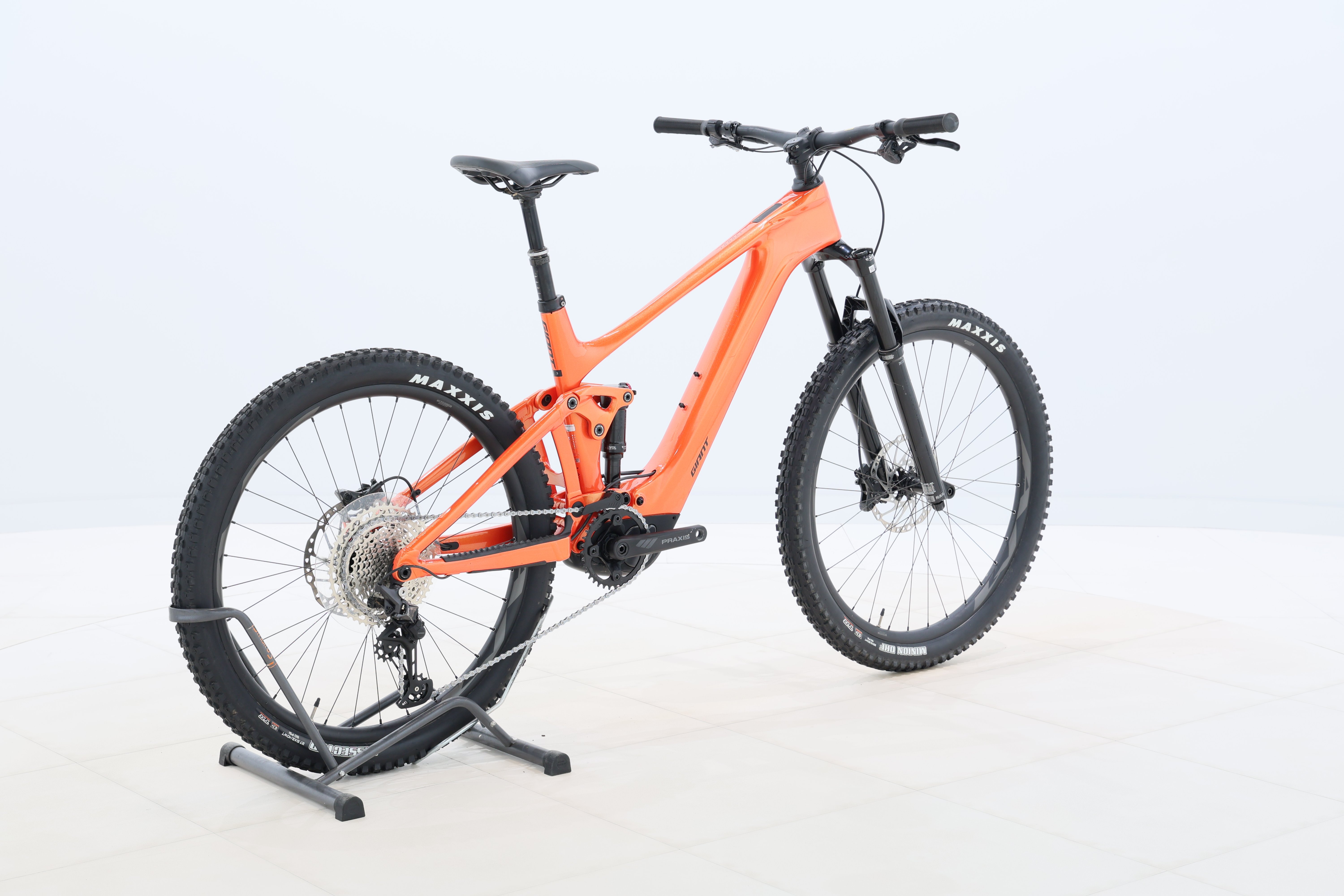 4b0b7e45-f6e1-4d3f-b94a-fb2431581dde