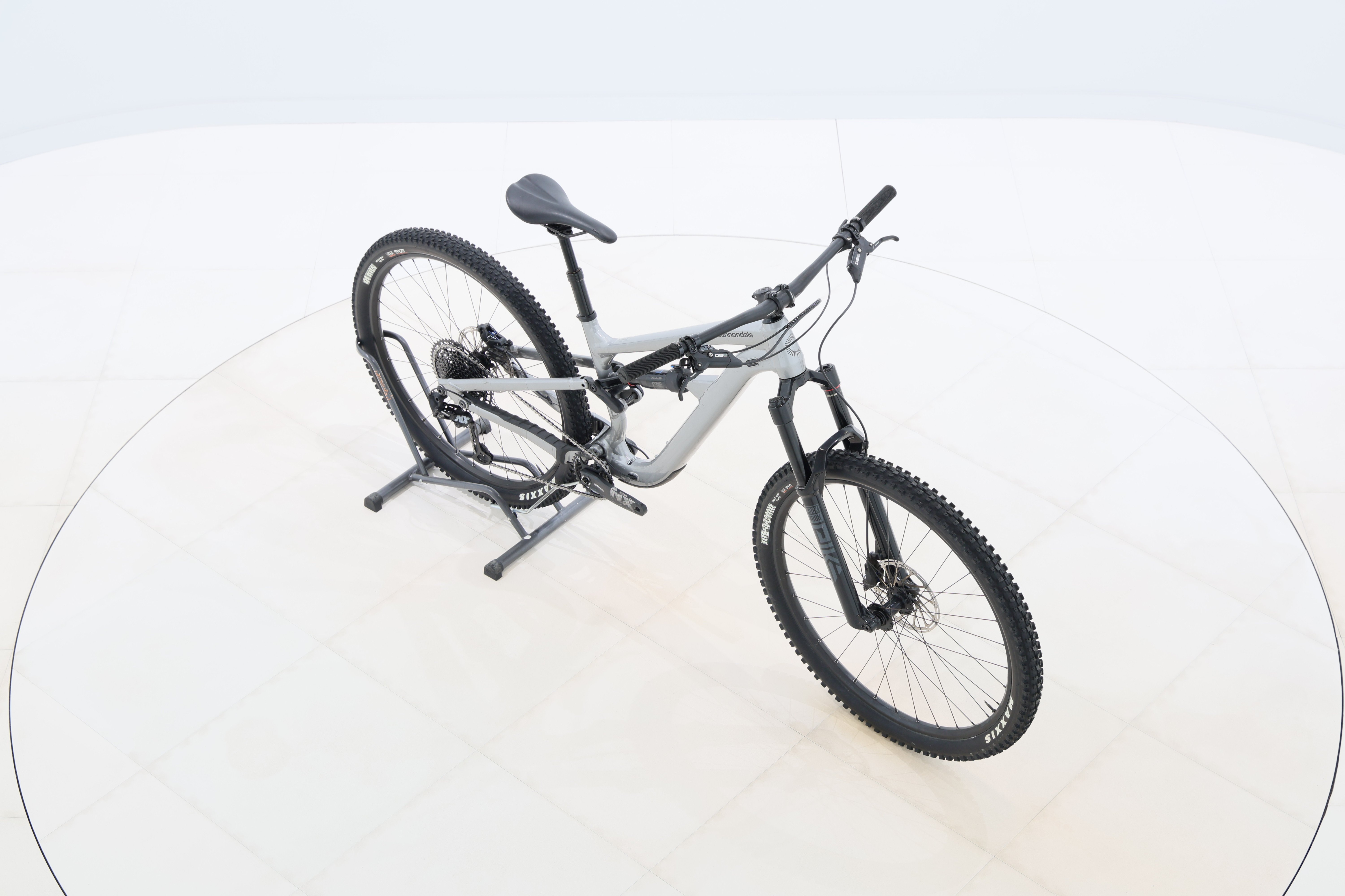 ab2d6858-30c7-42fb-b6db-28b34cd638a7