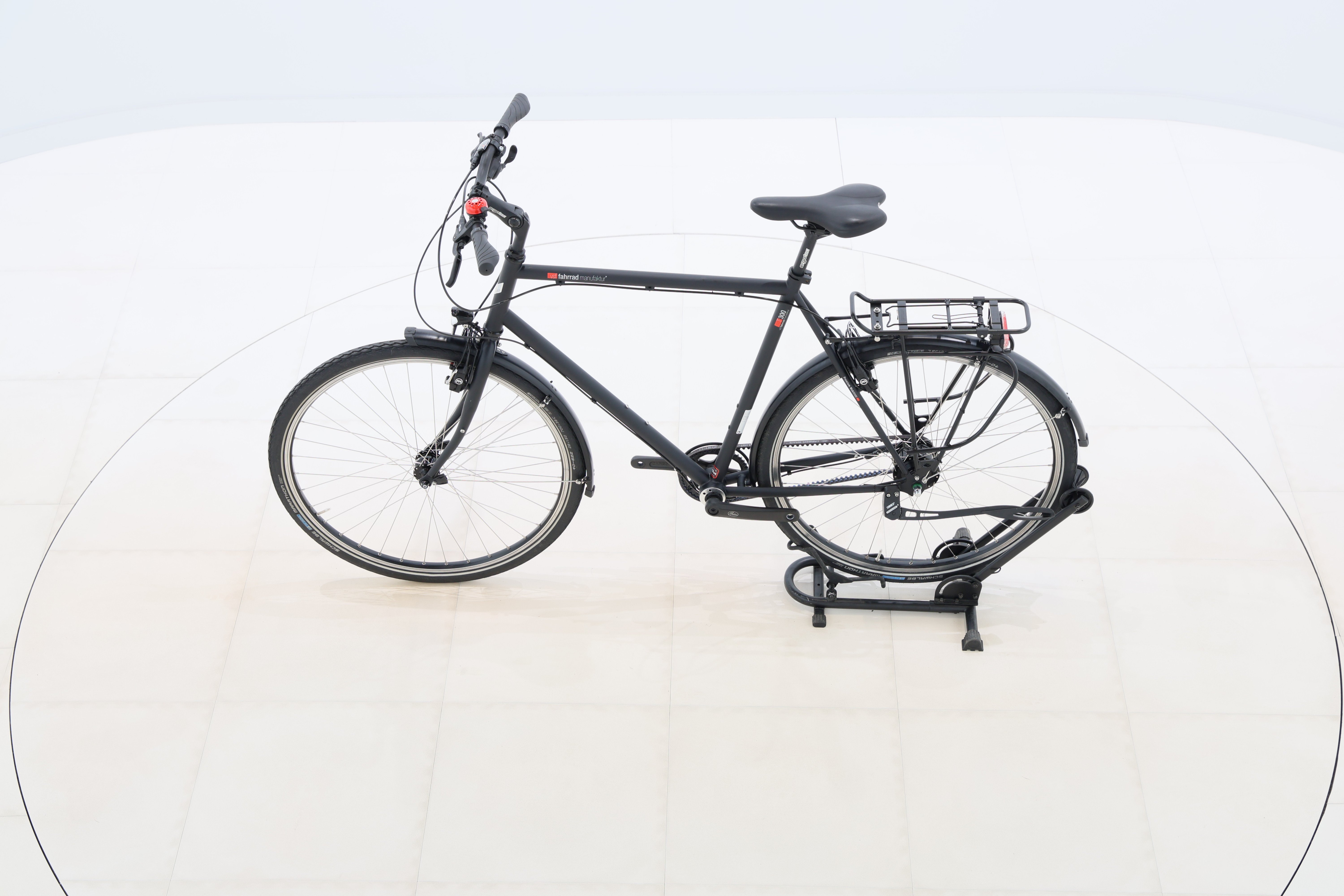 8bd4c695-0ee7-46c2-b874-4a0972a36d5b