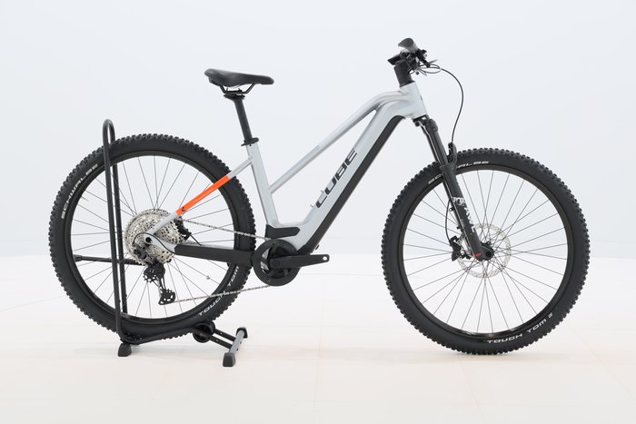 Cube REACTION HYBRID SL 750 2022