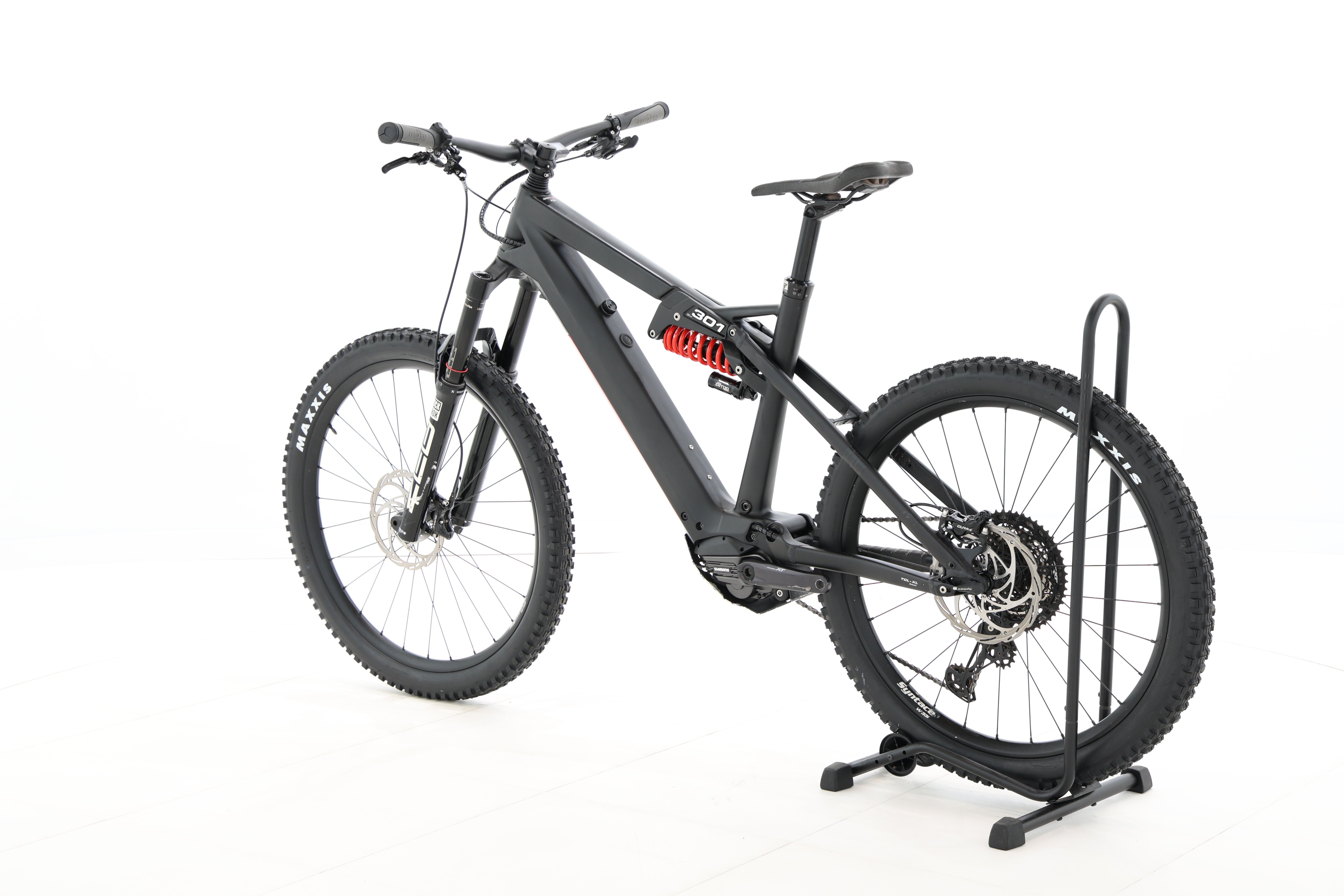 a0ca2410-9dbf-4fe8-ba24-21117c4d09b3