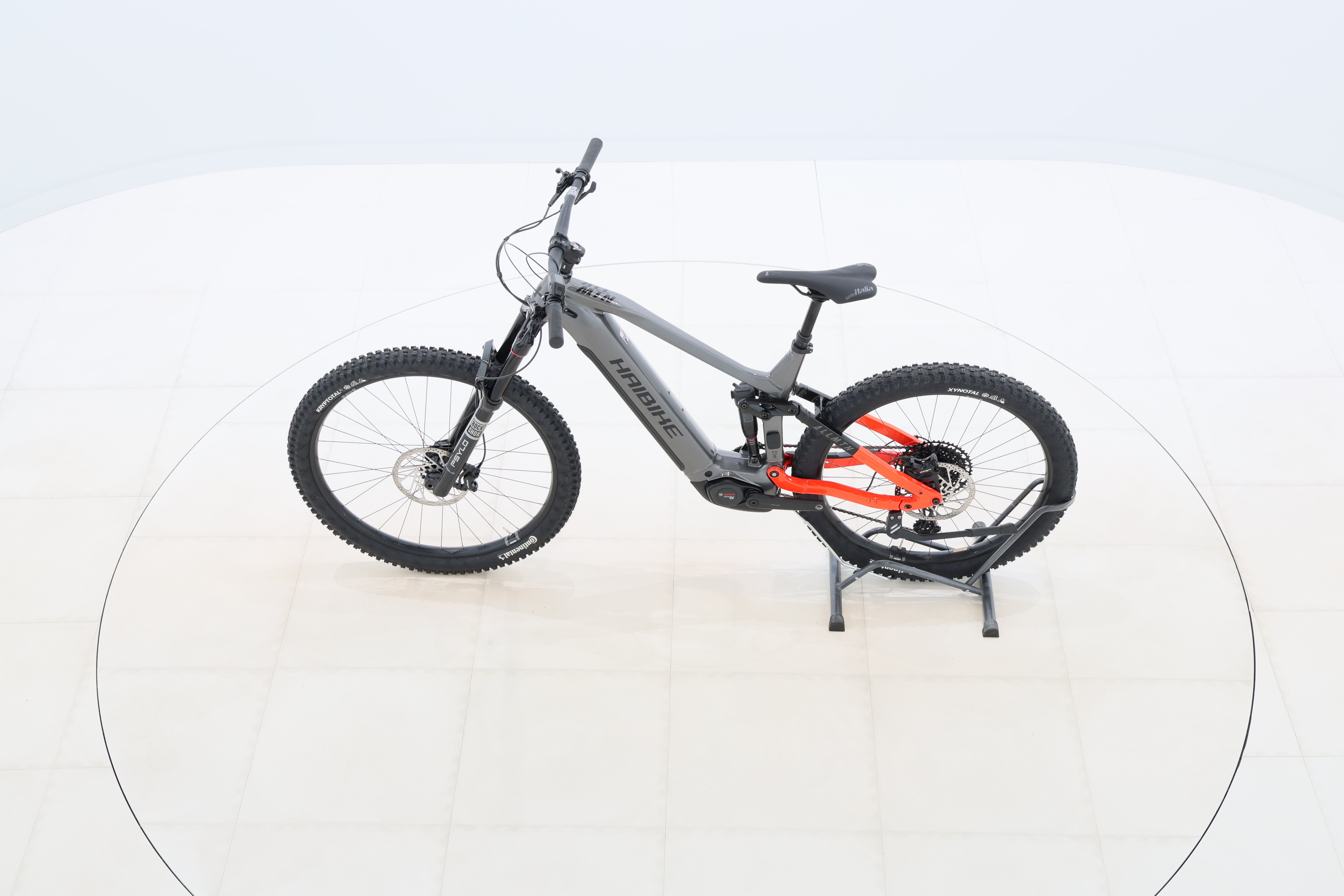 b9f7970e-e121-4dd7-b985-908319c6df6f