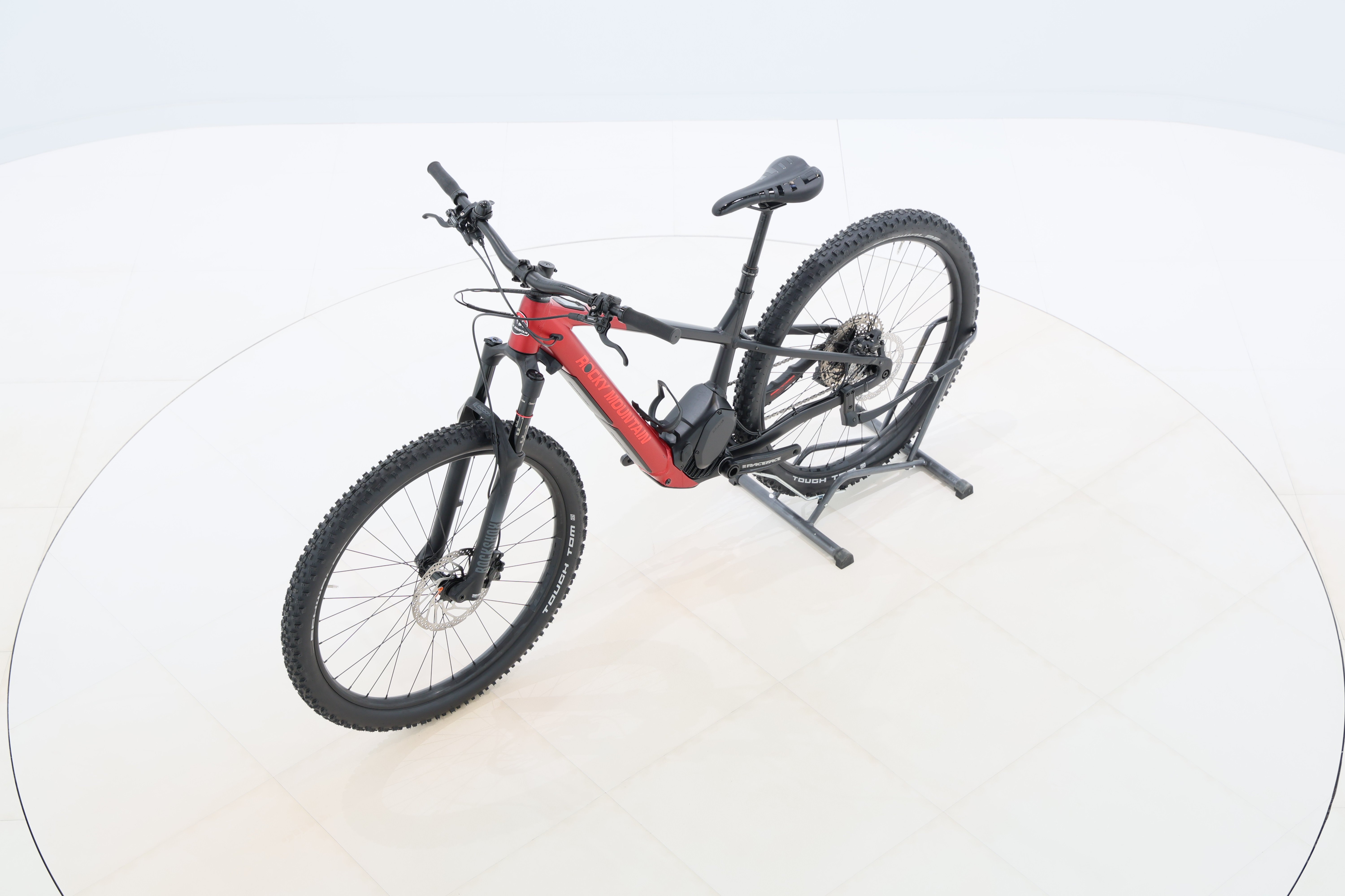 dc946128-5b25-4f13-bcd0-6fcf0ae87a64