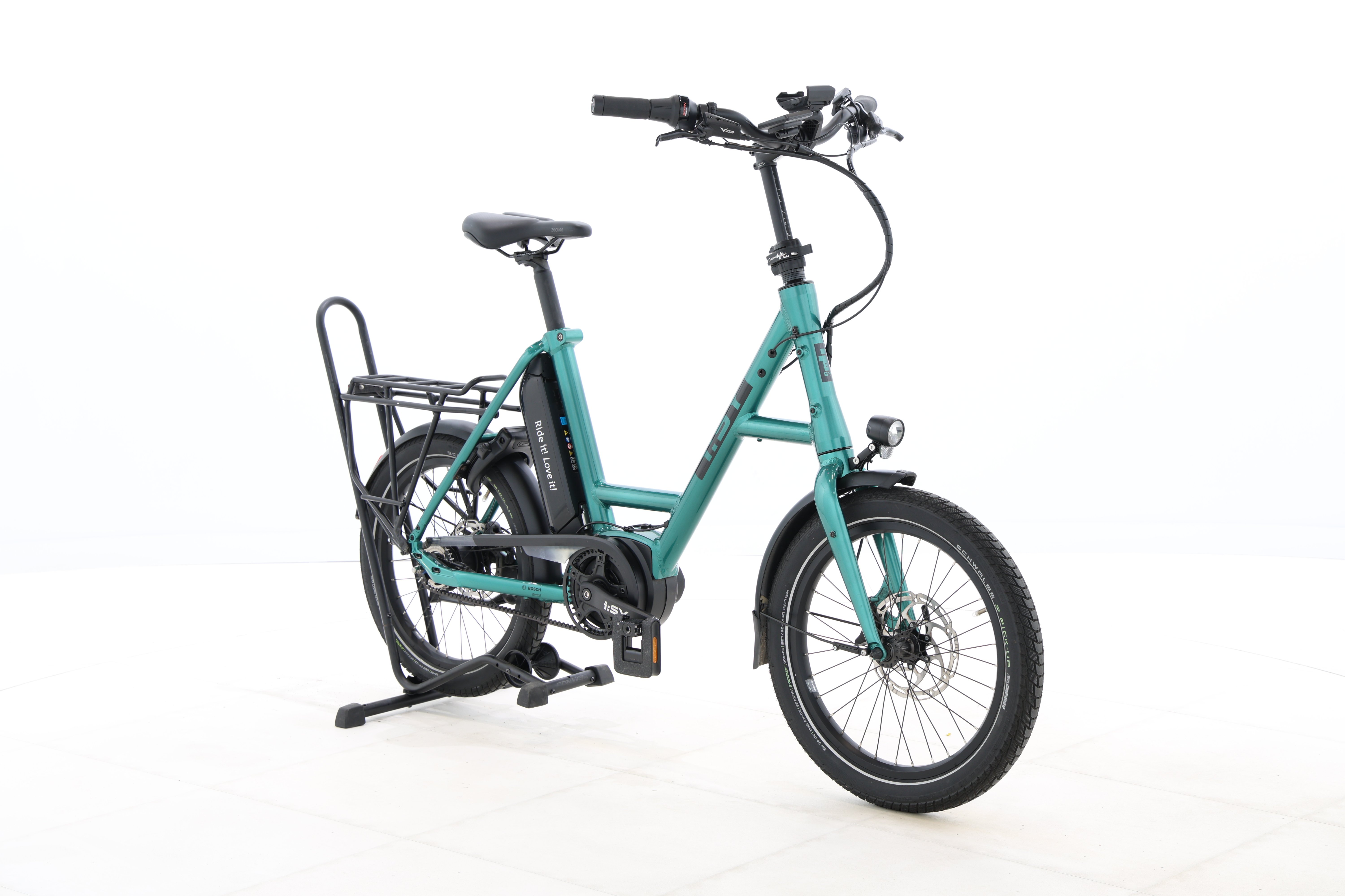 f90df3e6-59a1-41fb-b473-d1006e64c1aa