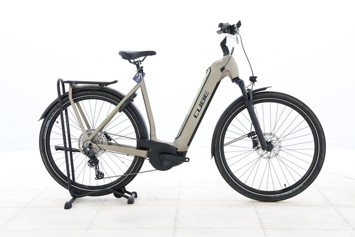 Cube KATHMANDU HYBRID PRO 625 2023