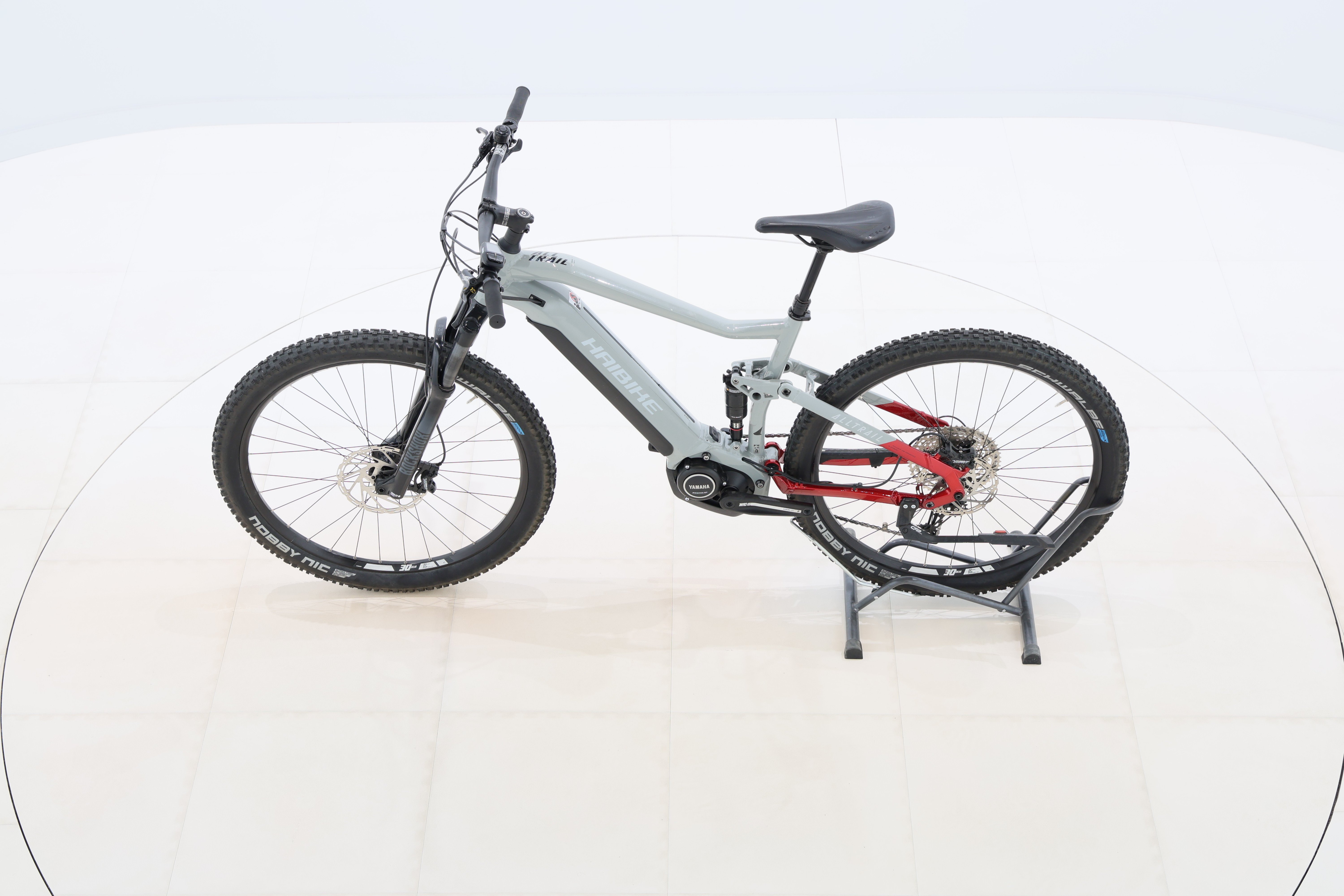 e3b1f72d-3193-4baf-8137-5927322636e9