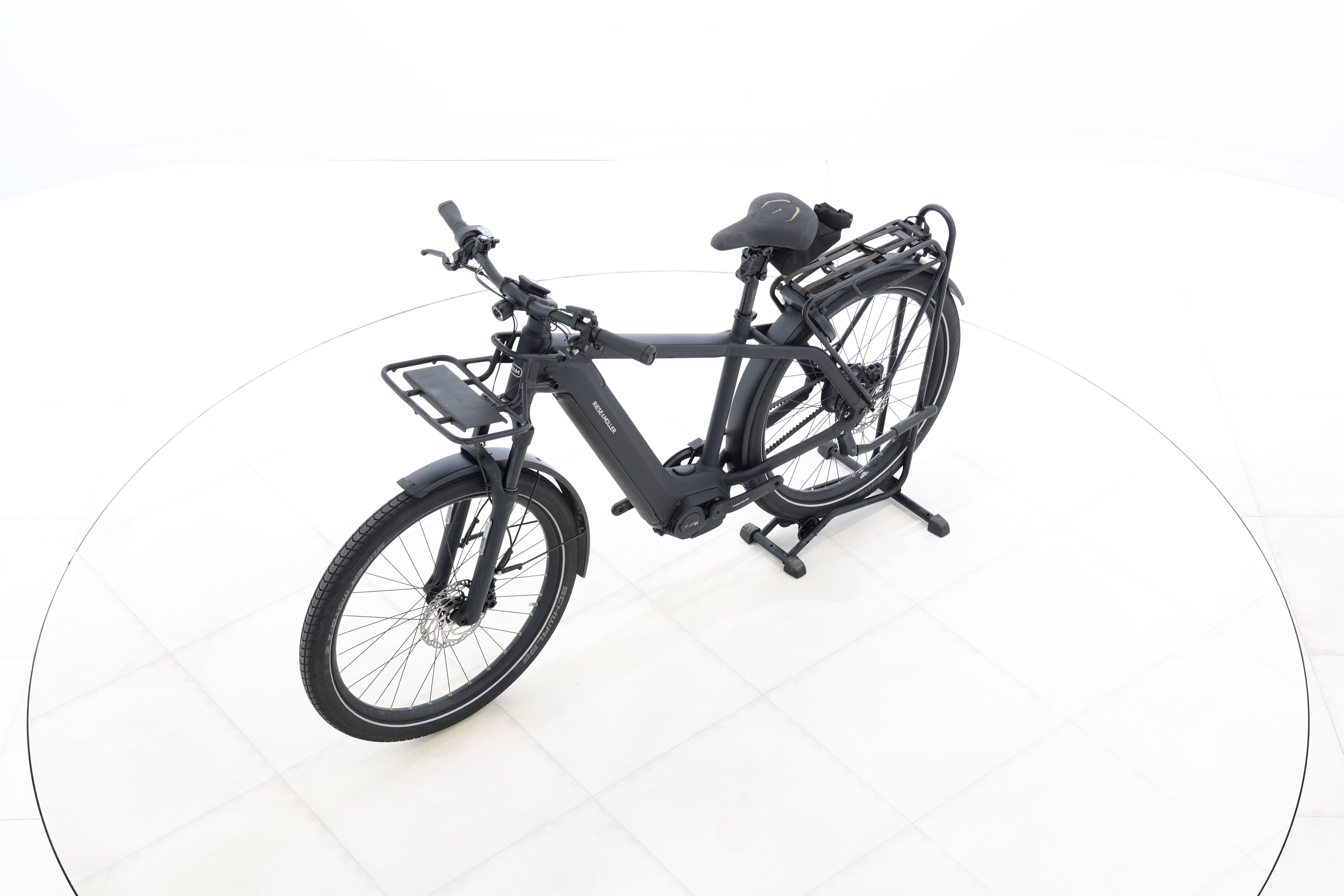 d827bb59-c5e0-4875-8267-0eb74e27e9aa