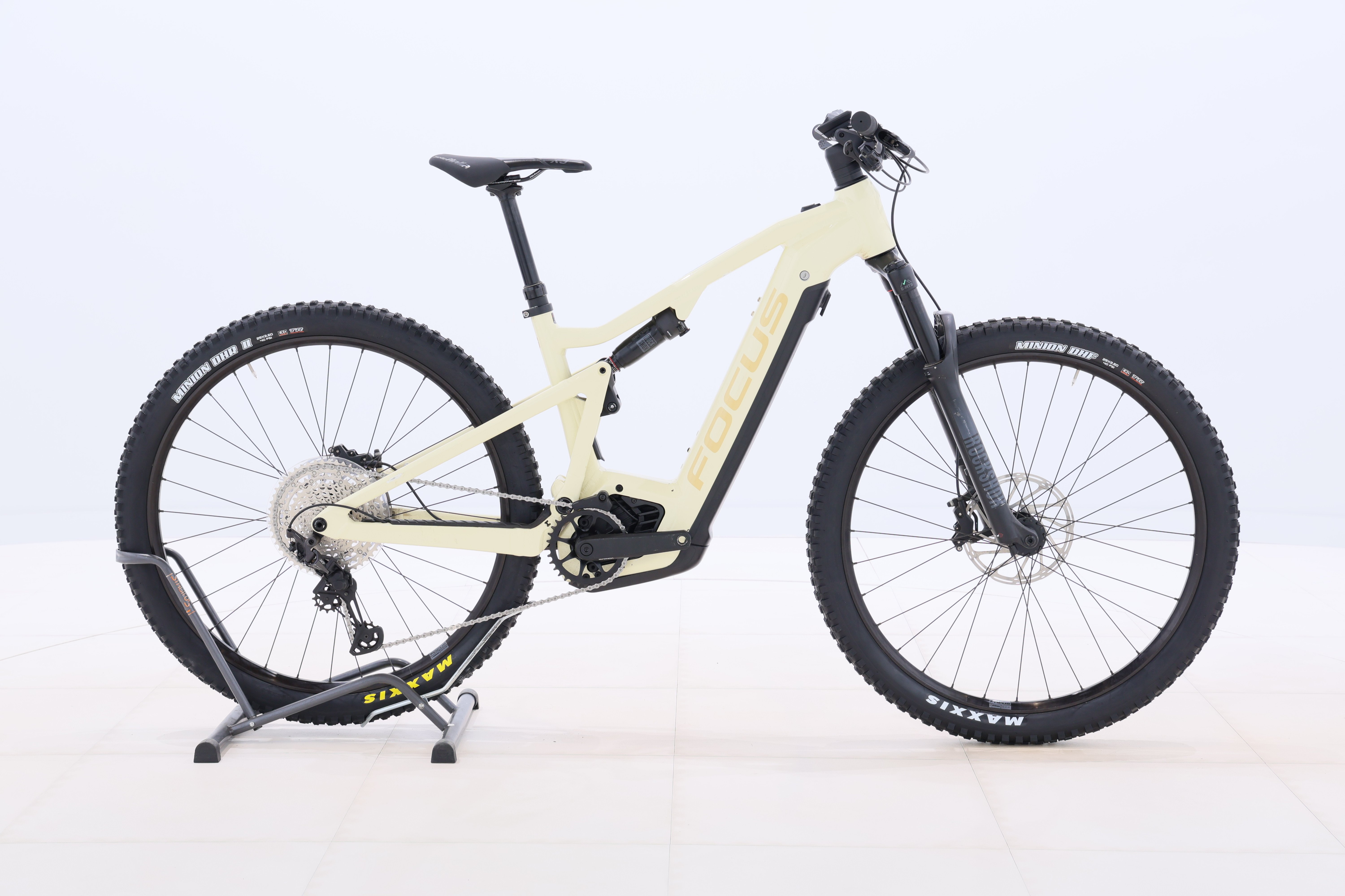 92895406-2296-47f6-9902-e195f72341a5