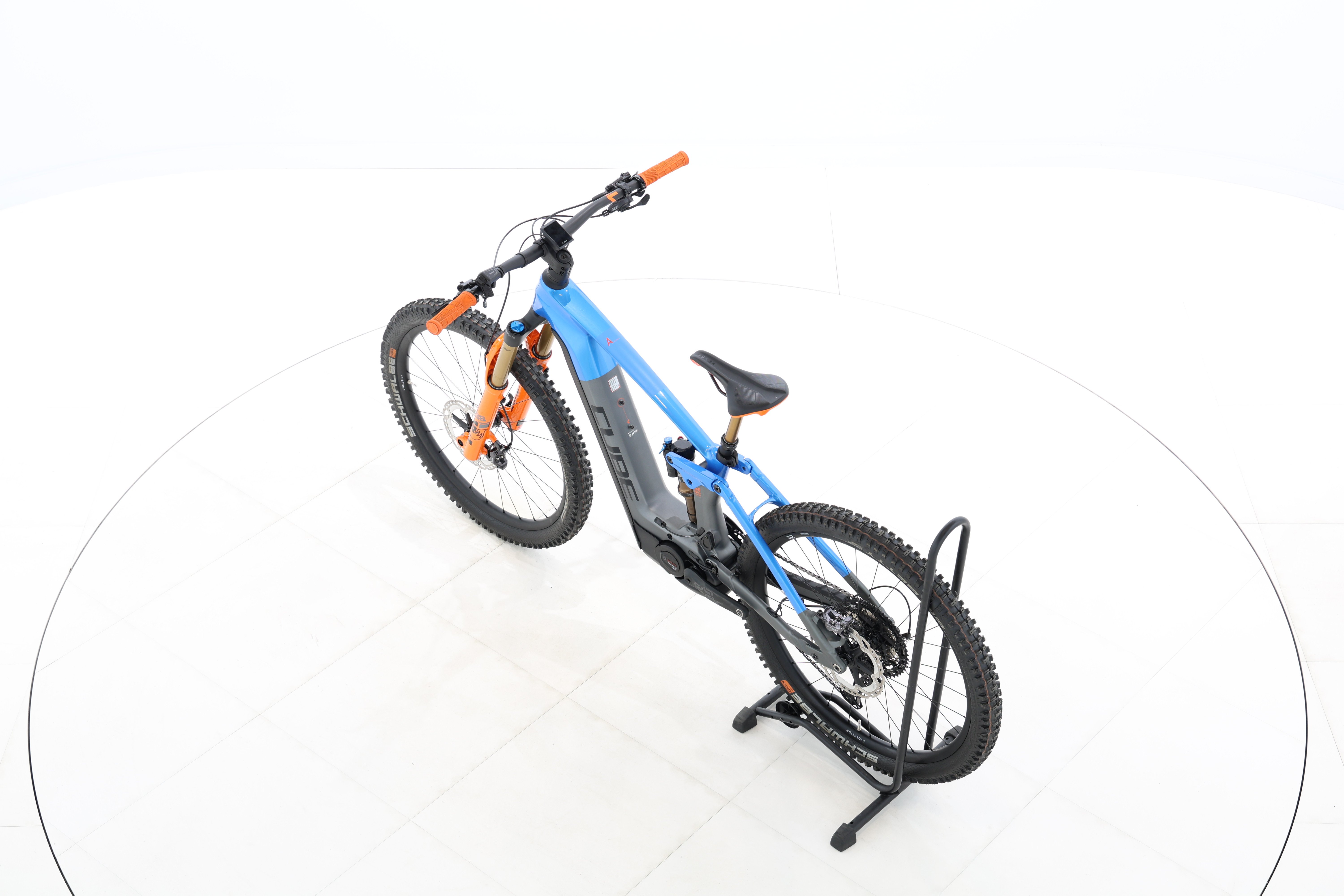 b3664a8e-fbd9-4689-a5e5-35ba9d7533e7