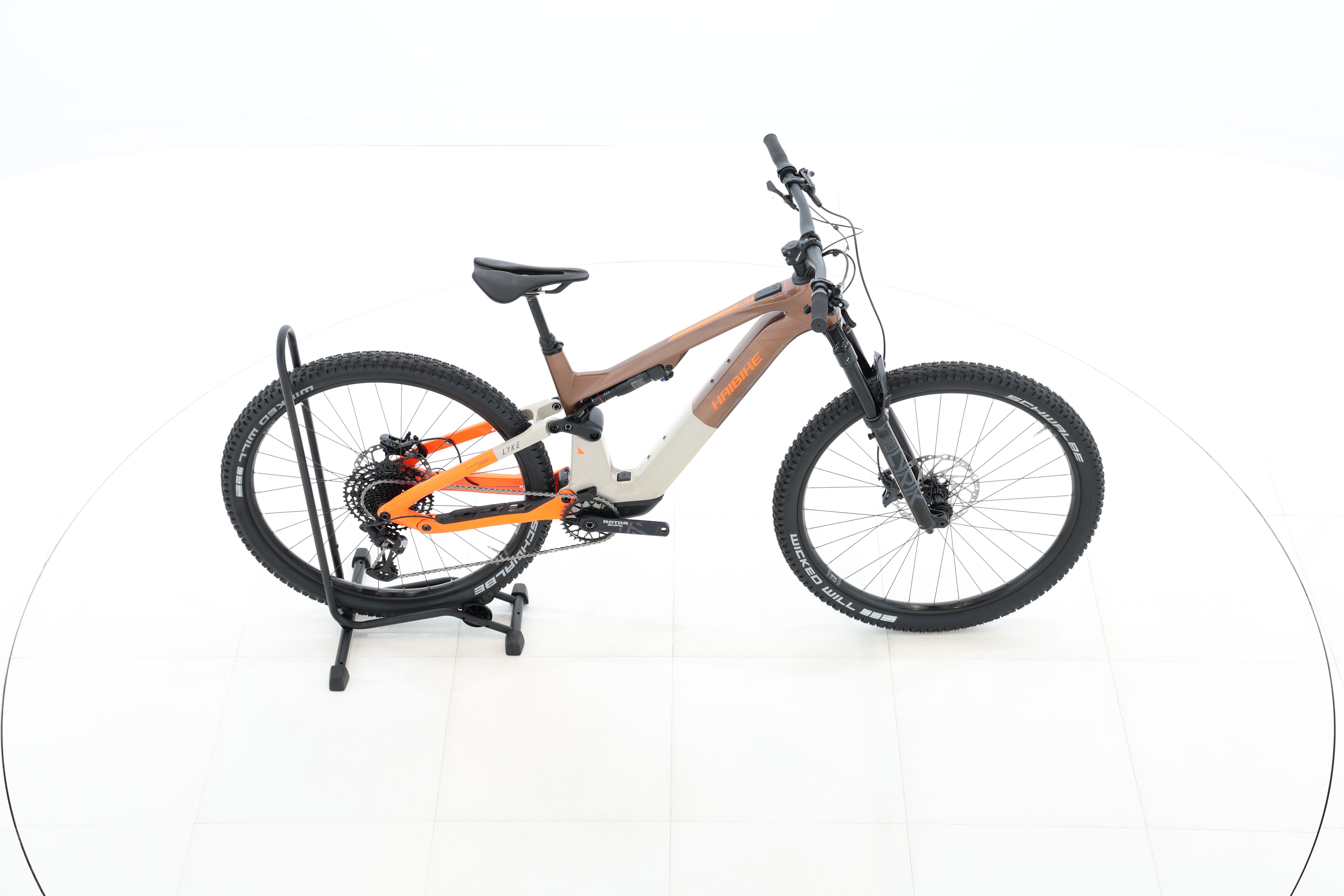 f1c4fd94-8092-4904-9afa-ce970e1a12c0