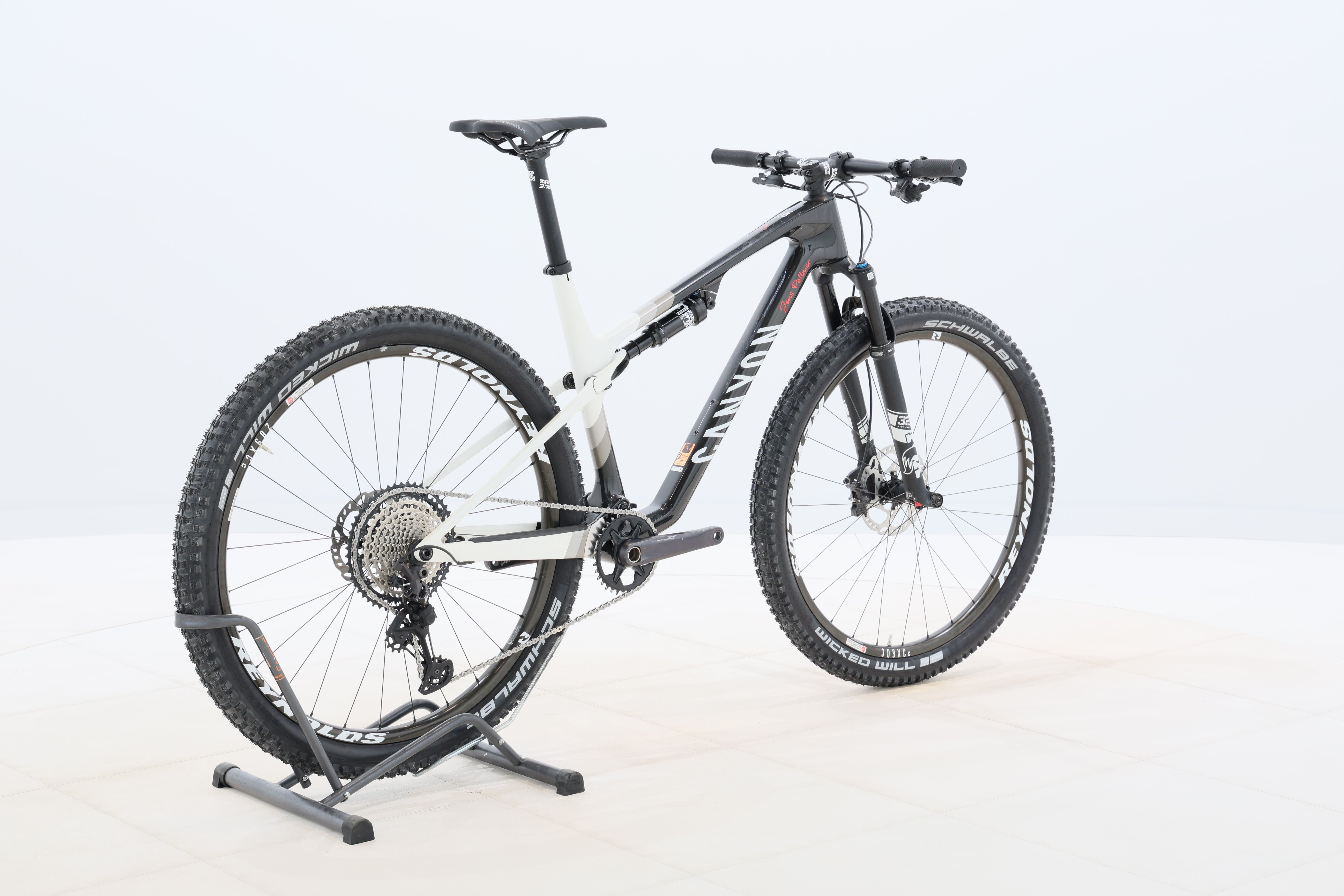 98a8b976-3d67-42a8-b642-c1c55ae7fb0e