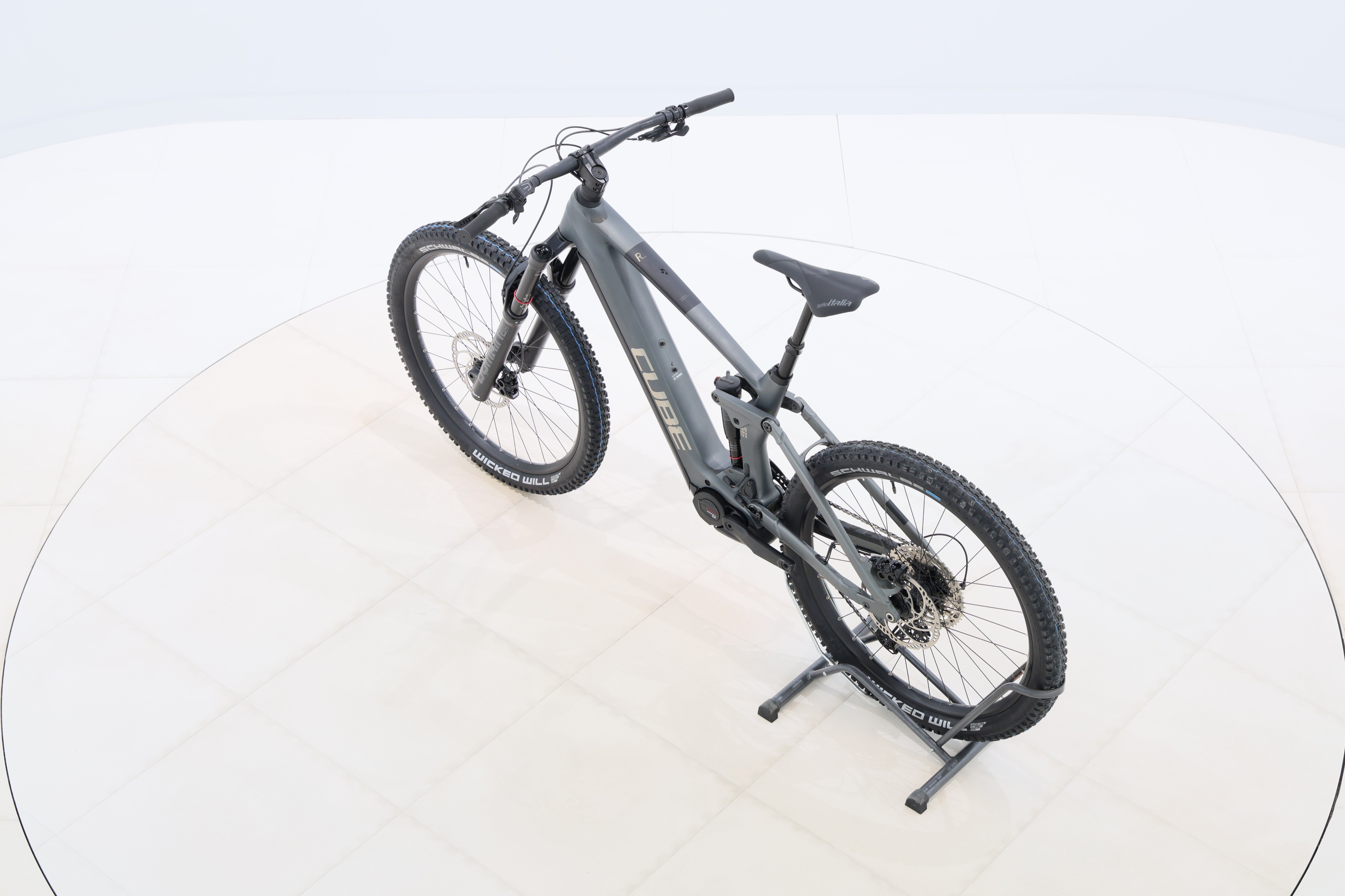 24b7a581-0792-48b6-a9e3-a15d8c5b327f