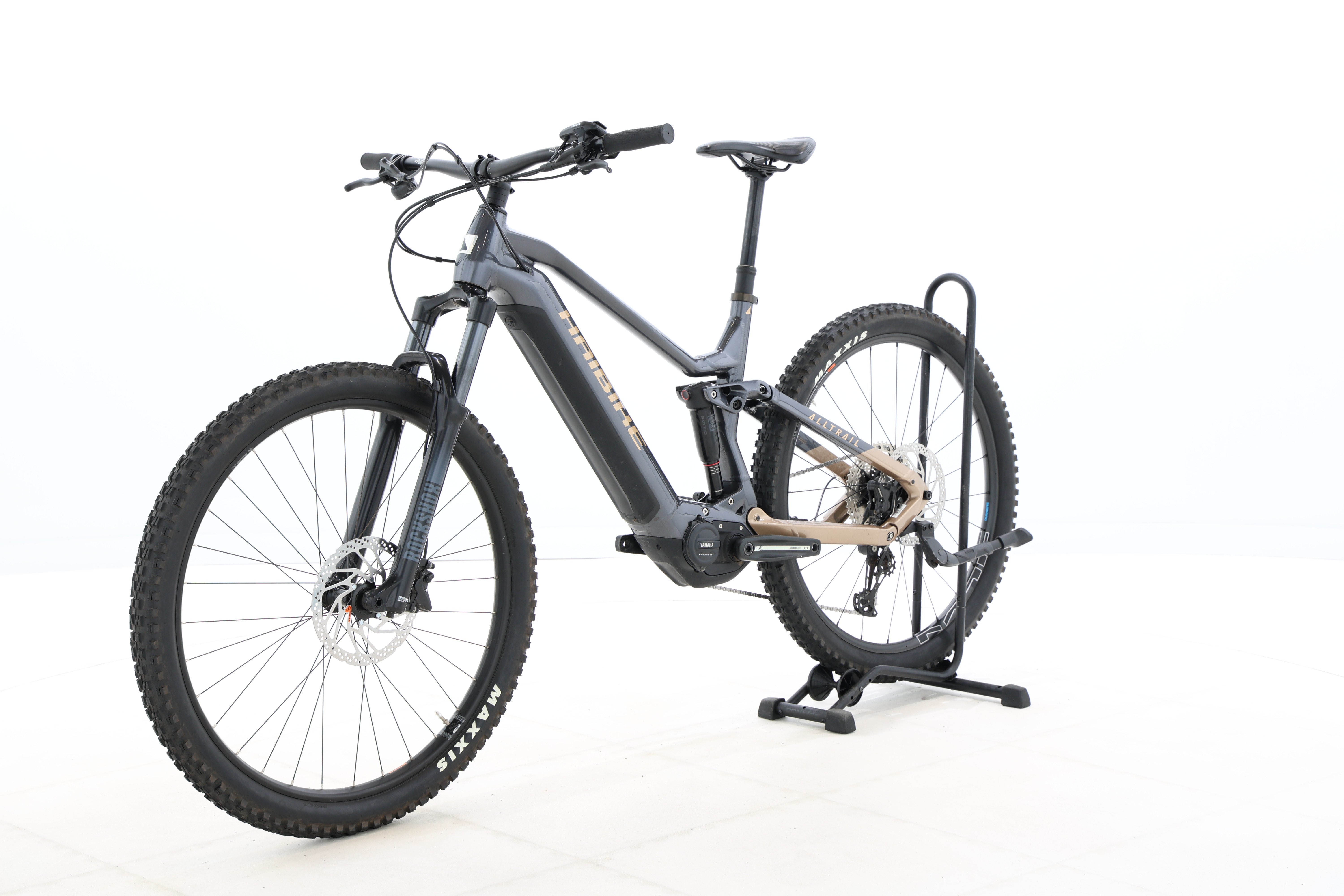 1663aa9f-5ab8-4e10-a840-bde95ddb70c2