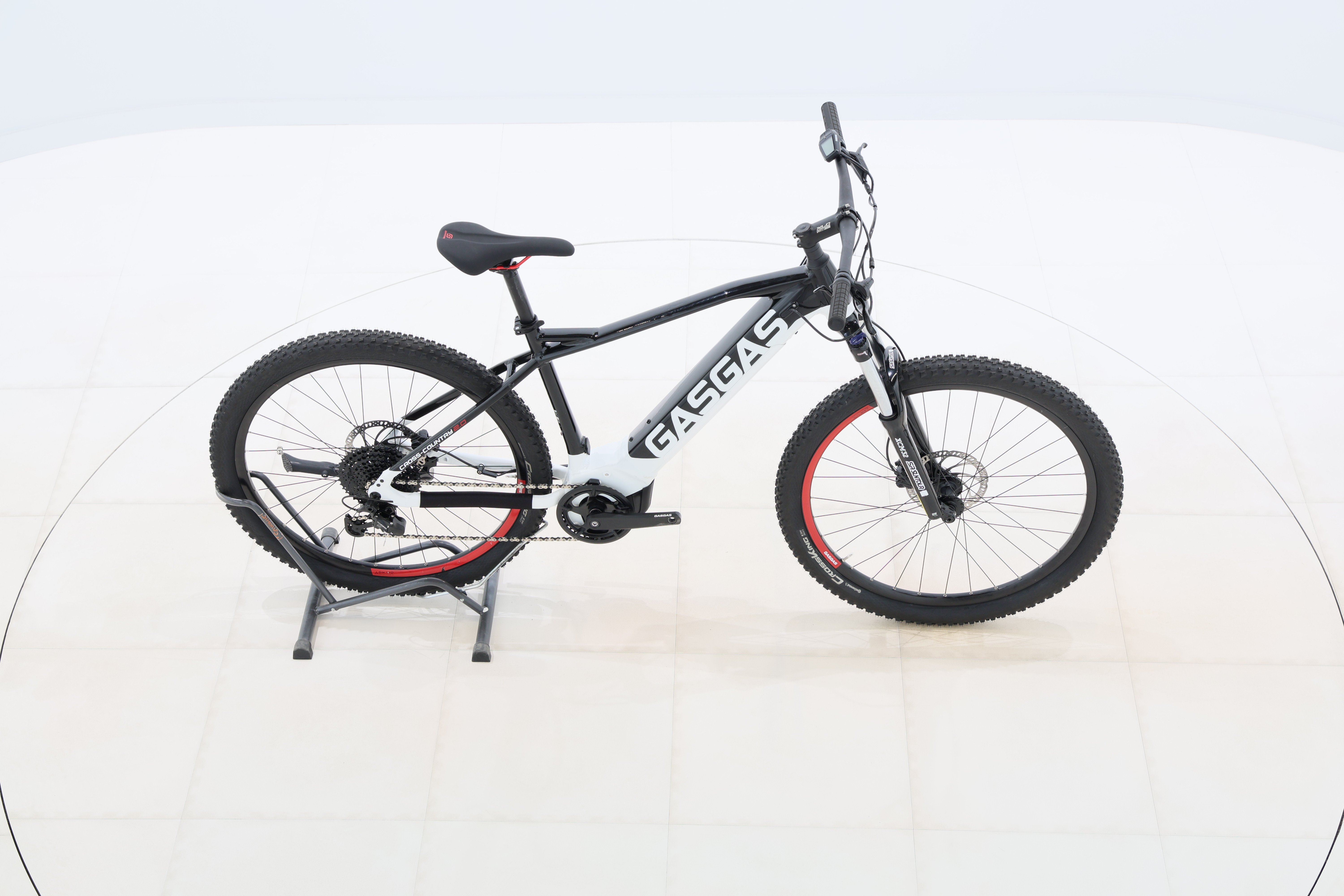 57866557-d9b6-4e2a-82c3-04ded9095e9e