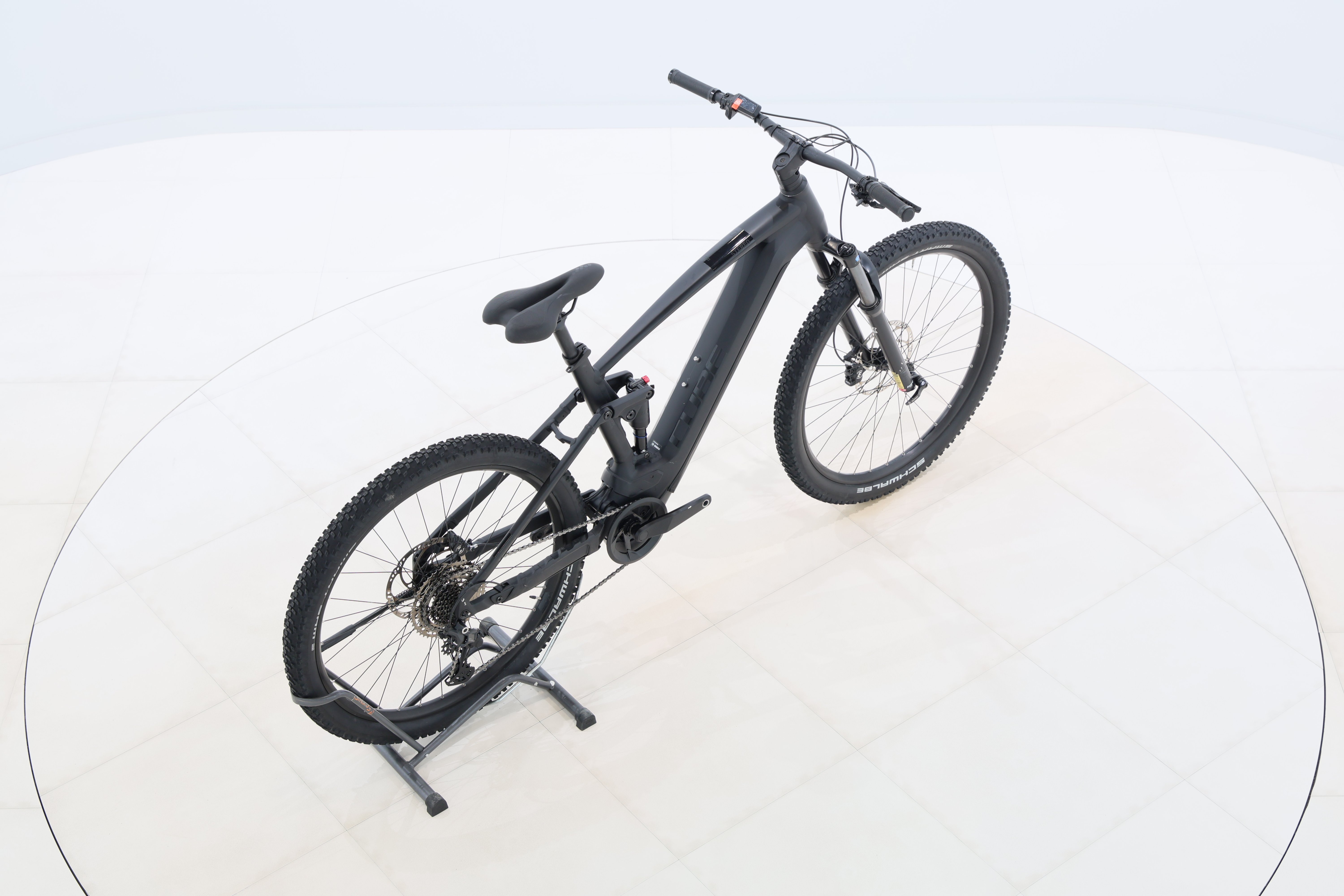 27c9ab49-f86c-4f45-9308-390144d001b9