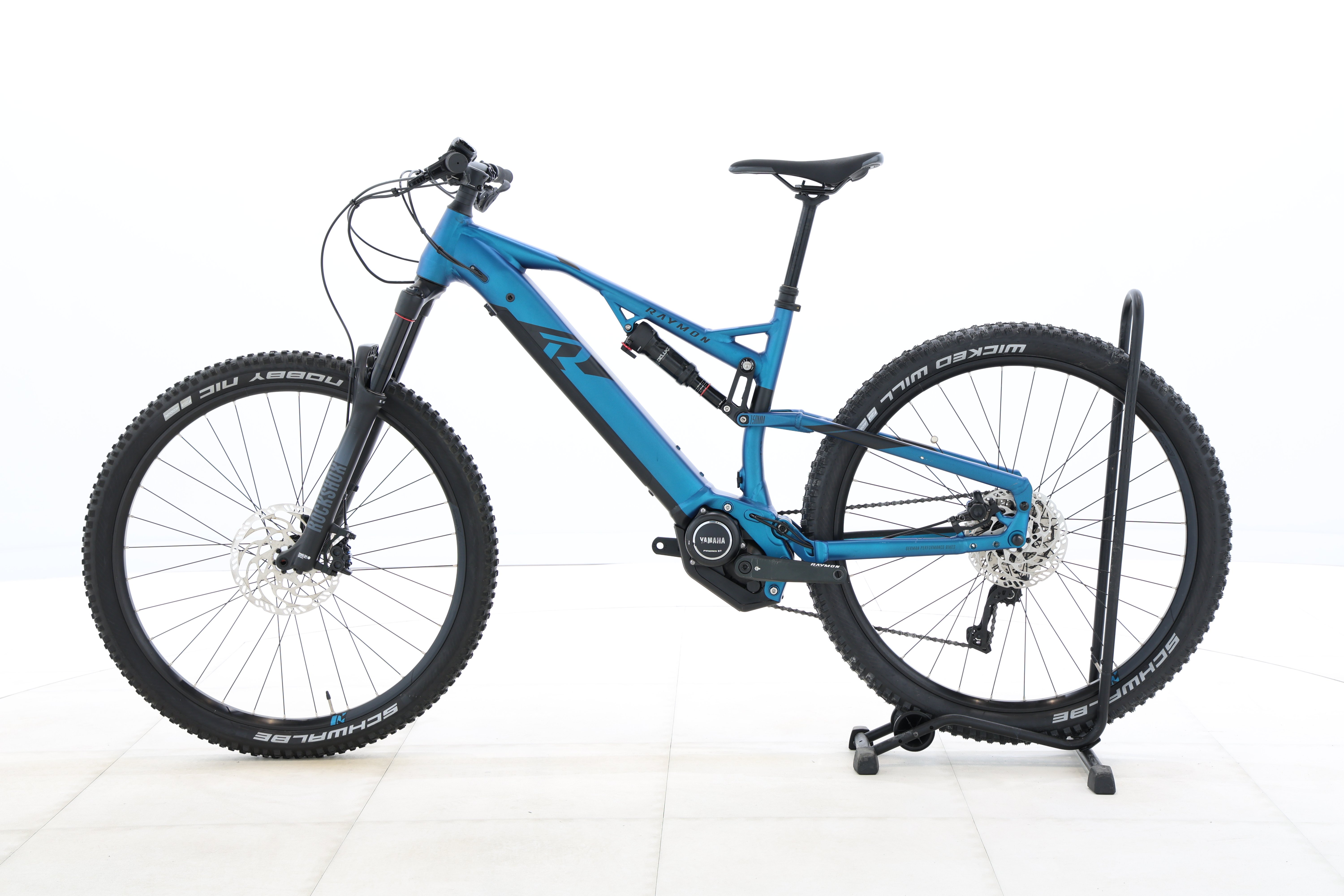 9332d509-2353-42f4-9a80-0a2d1264d04f