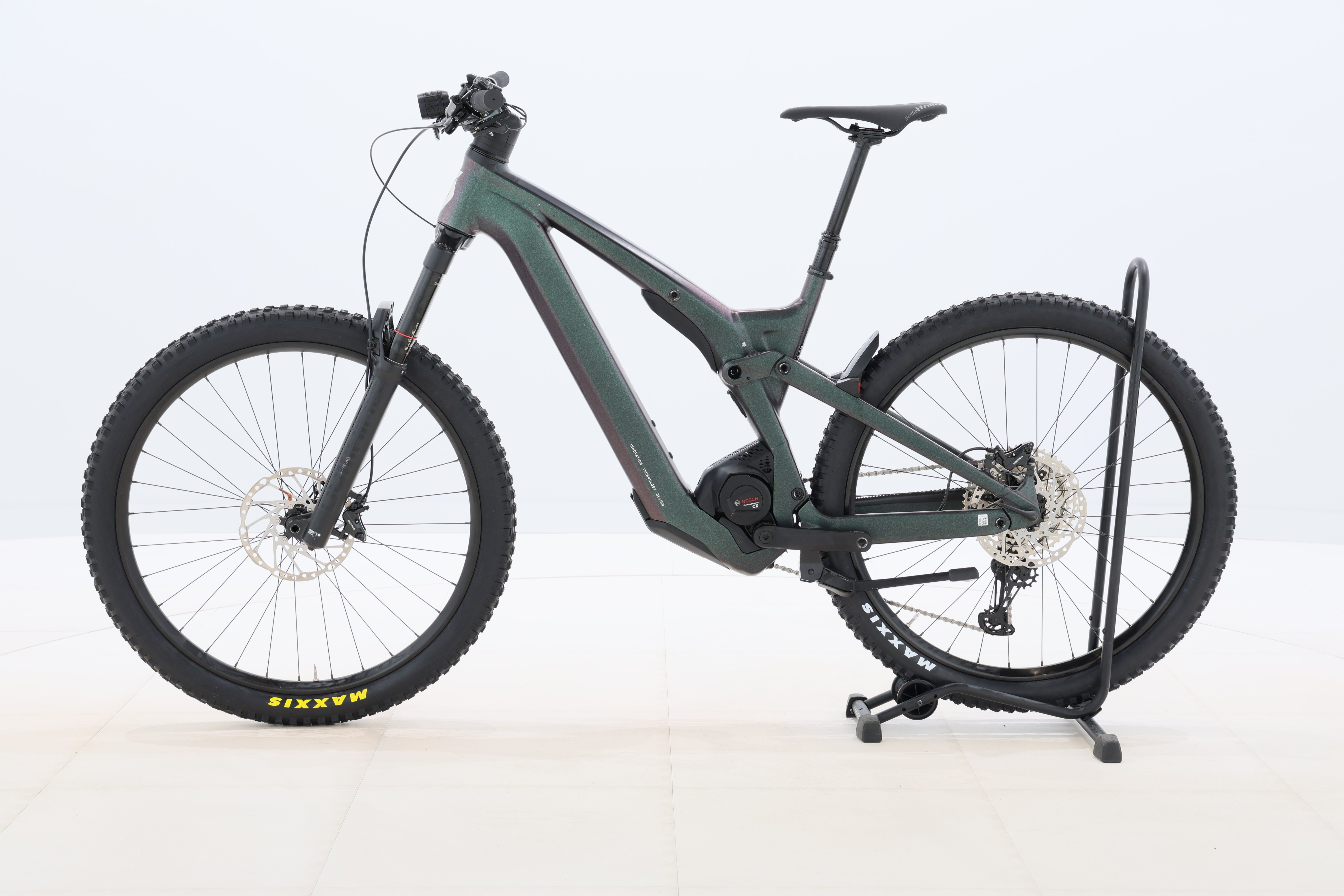 b5711bb3-1fb5-48f0-8962-e978e42e1d26